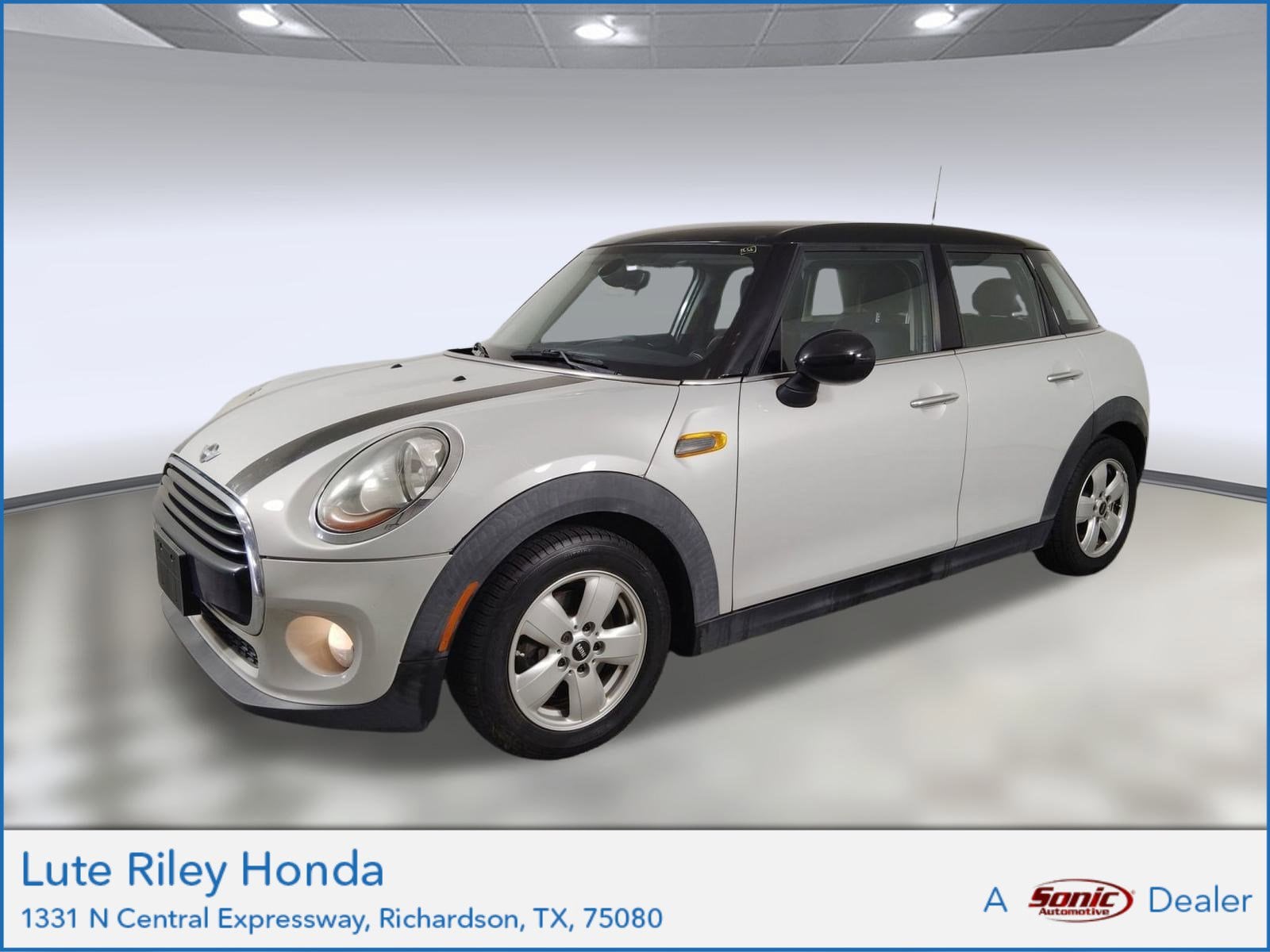 2016 MINI Cooper Base