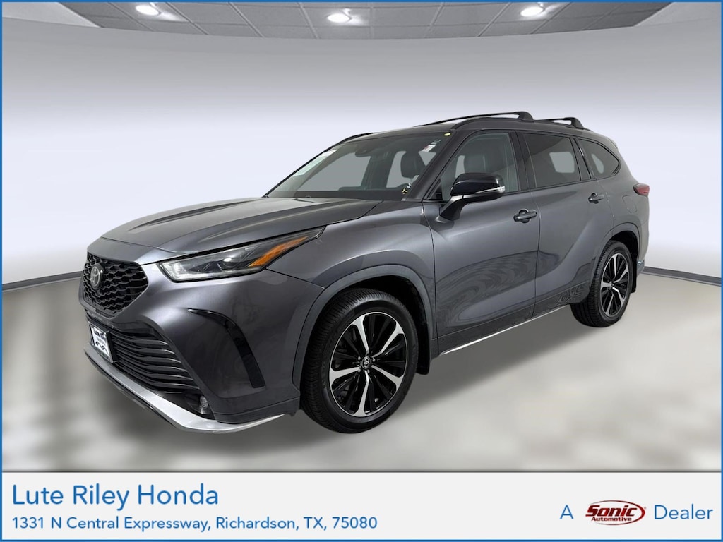 Used 2021 Toyota Highlander XSE SUV