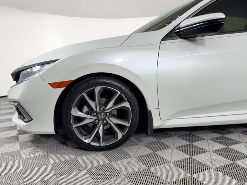 2019 Honda Civic Touring - Photo 13