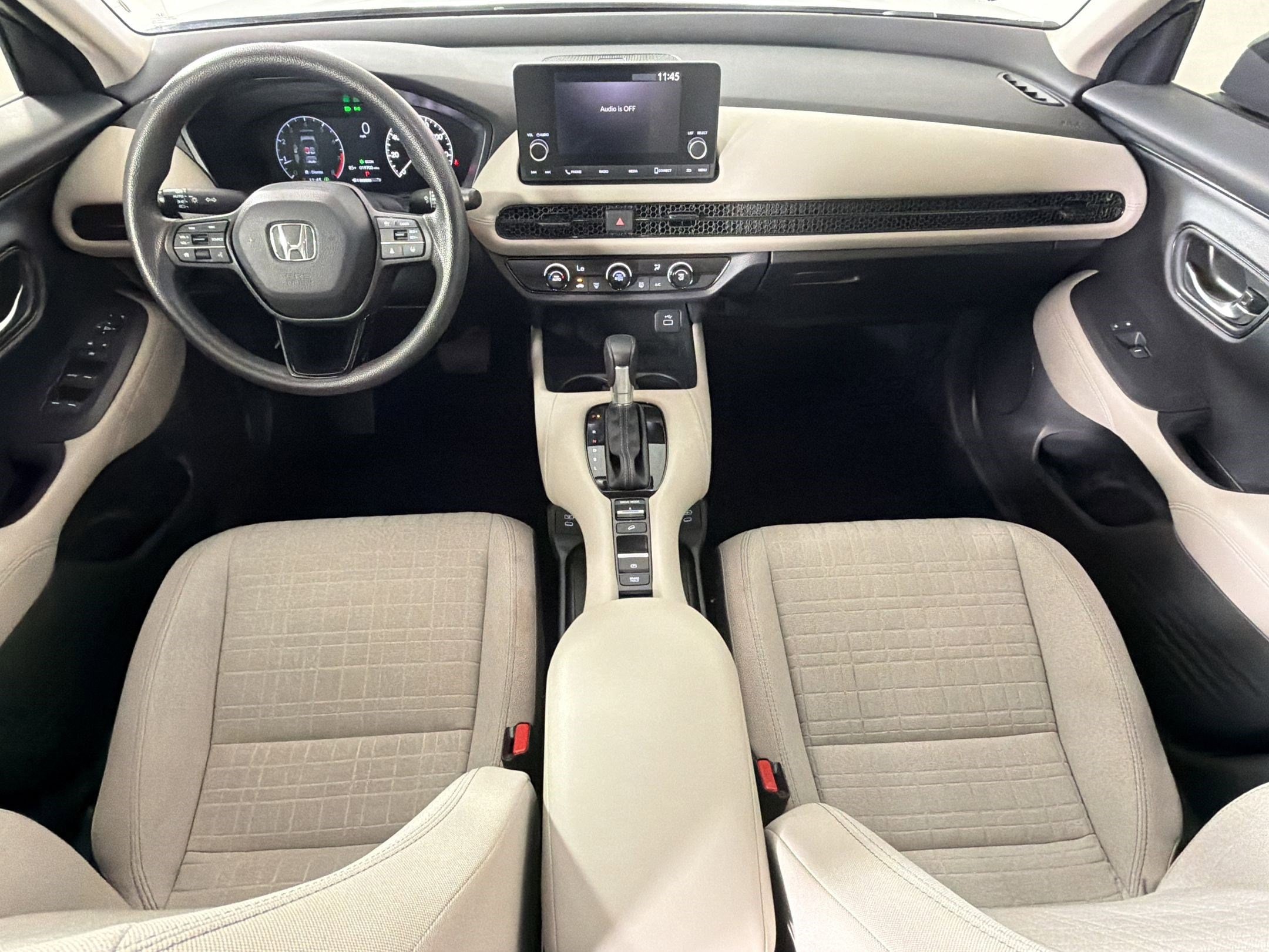 2025 Honda HR-V LX - Photo 16