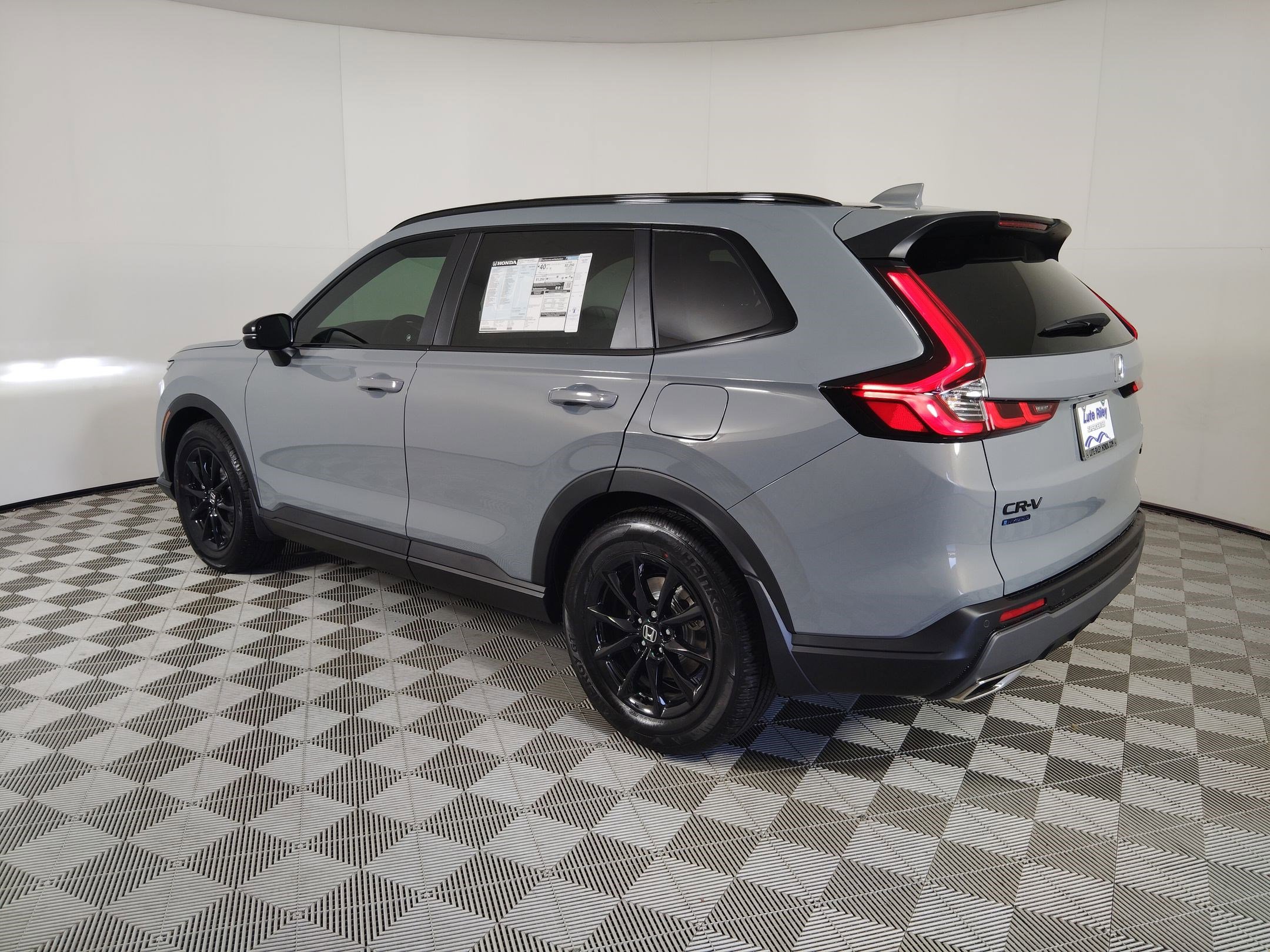 2026 Honda CR-V Hybrid Sport-L photo 2