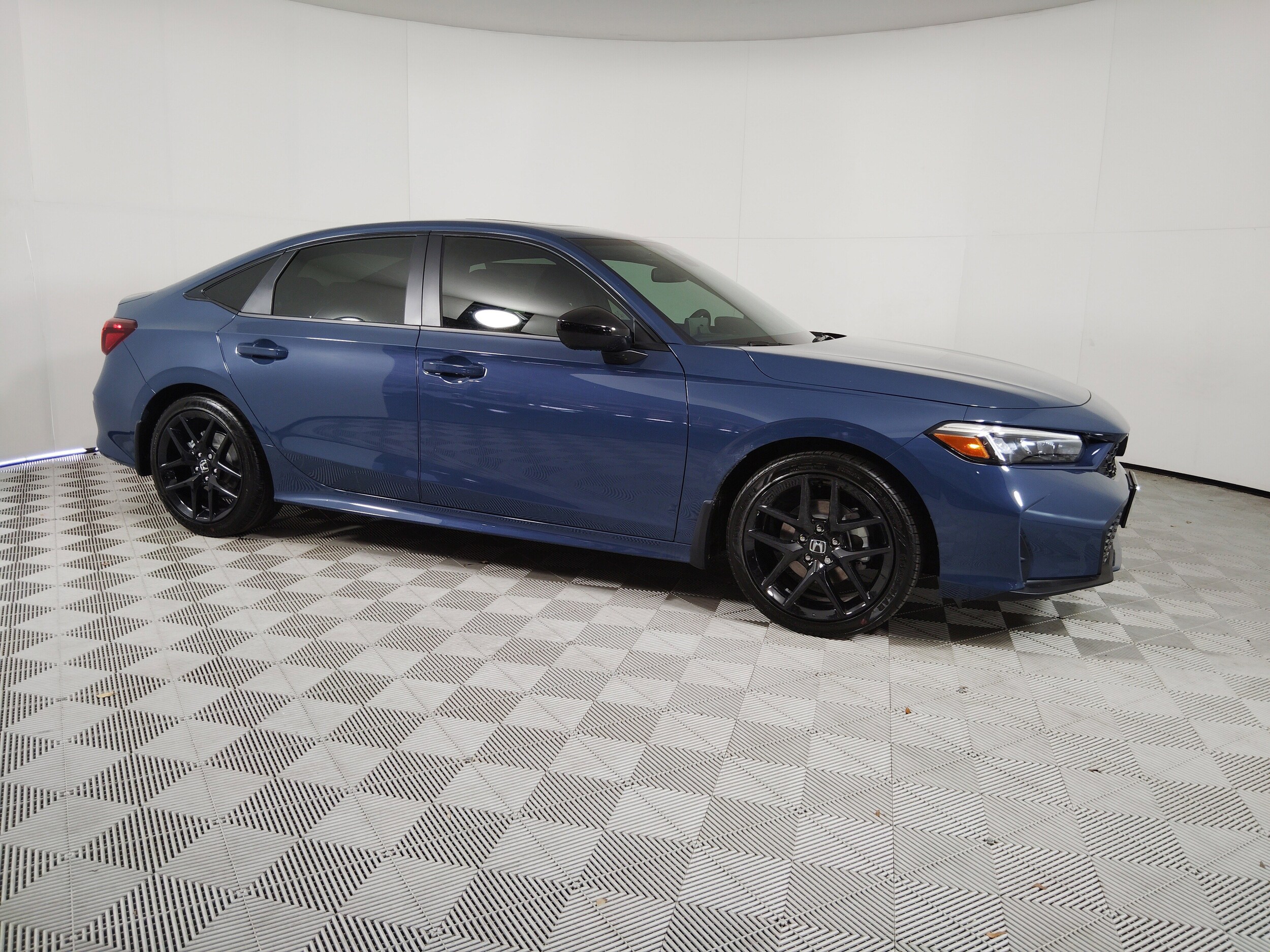 2025 Honda Civic Hybrid Sport photo 2