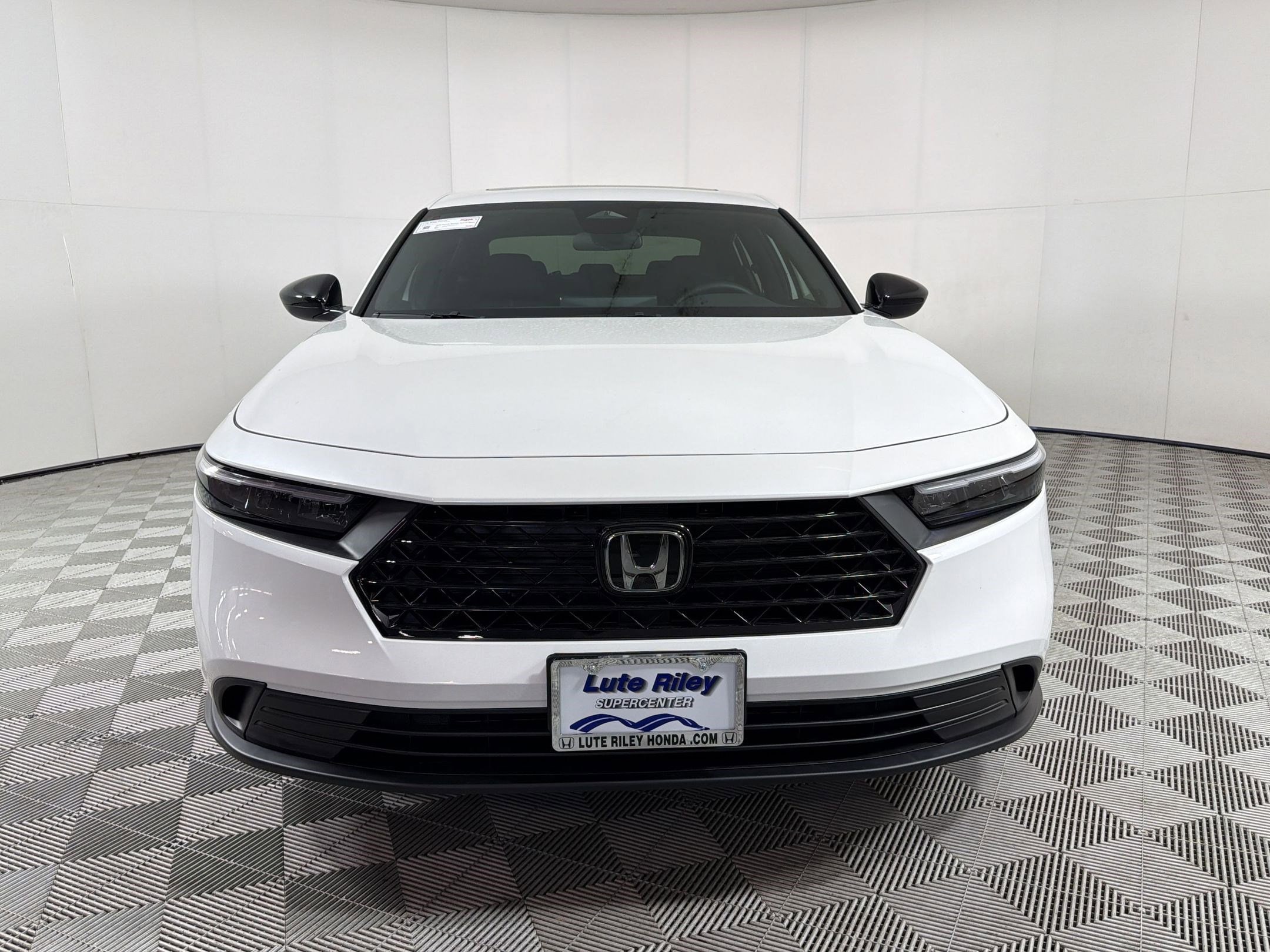2026 Honda Accord Hybrid Sport - Photo 6