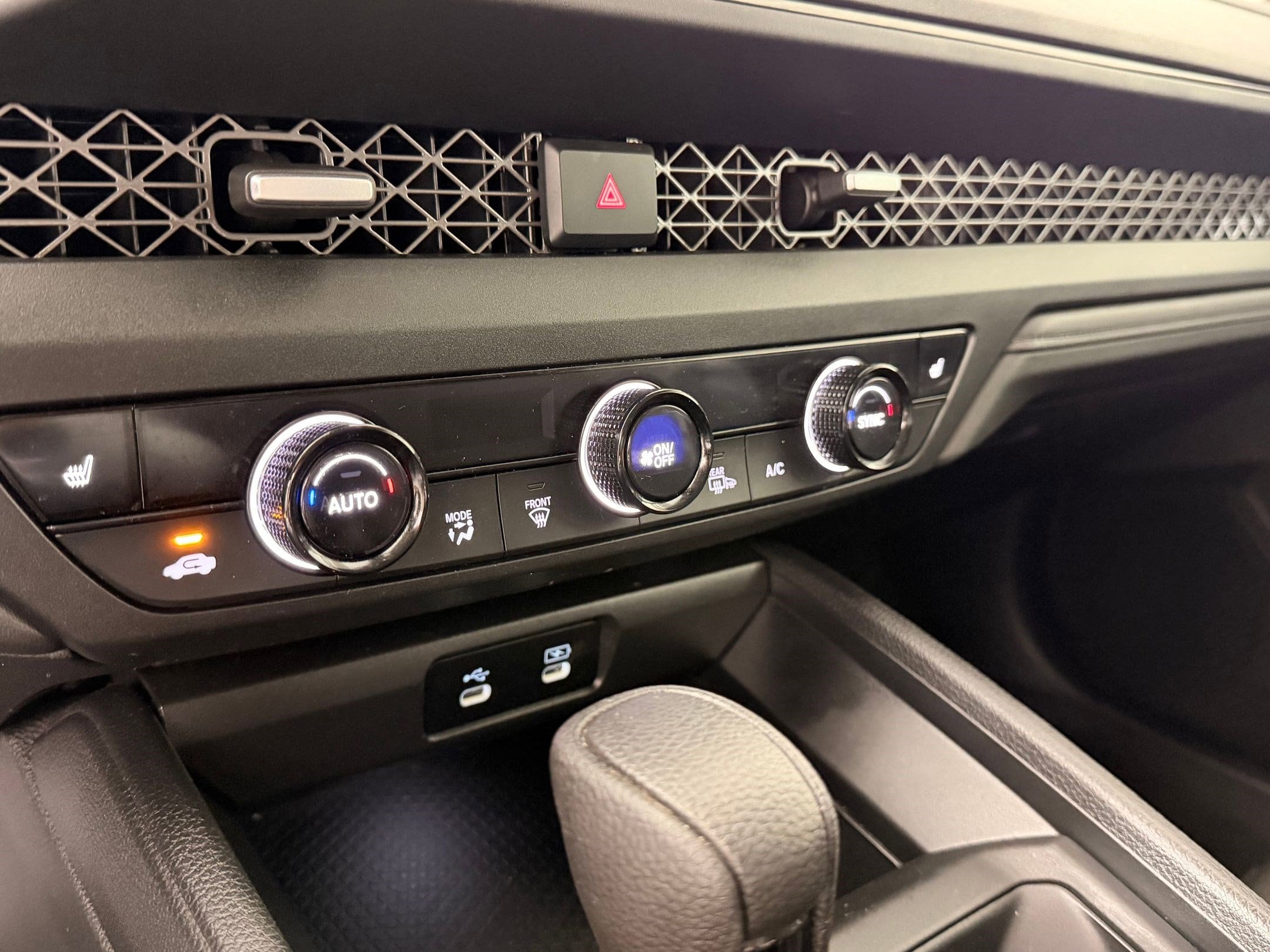 2025 Honda Accord SE - Photo 16