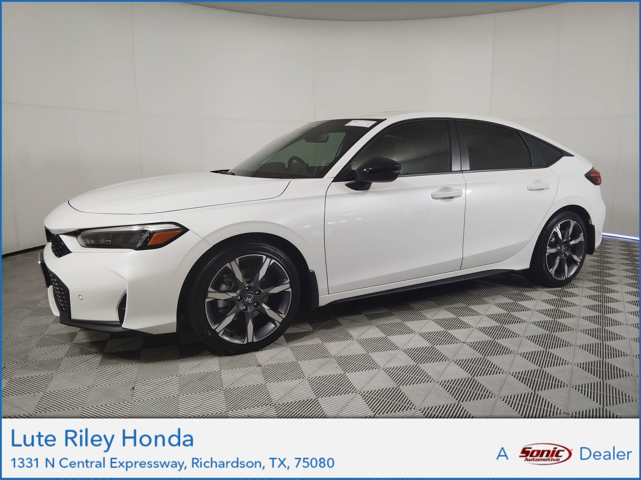 2026 Honda Civic Hatchback Sport Touring's photo