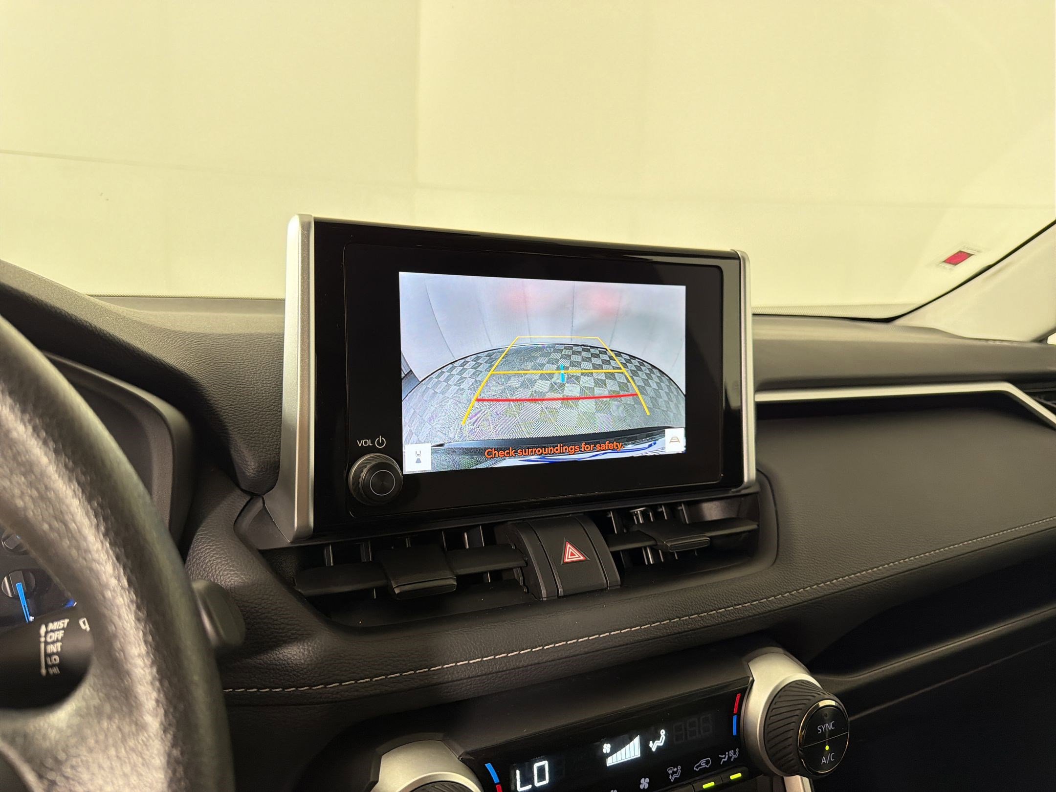 2025 Toyota RAV4 LE - Photo 24