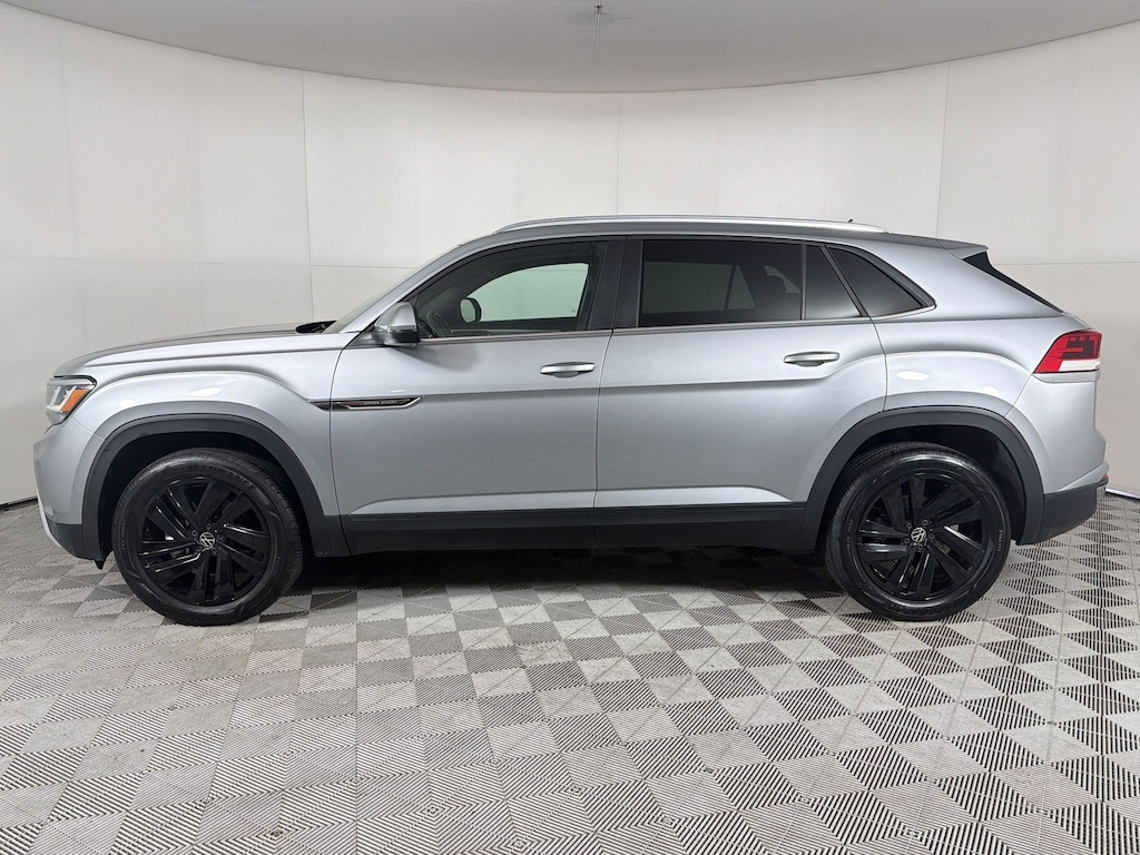 Used 2023 Volkswagen Atlas Cross Sport 2.0T SE w/Technology SUV