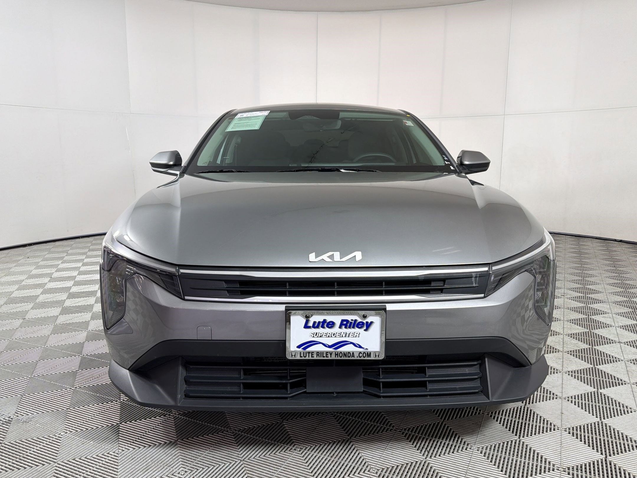 2025 Kia K4 LXS - Photo 6