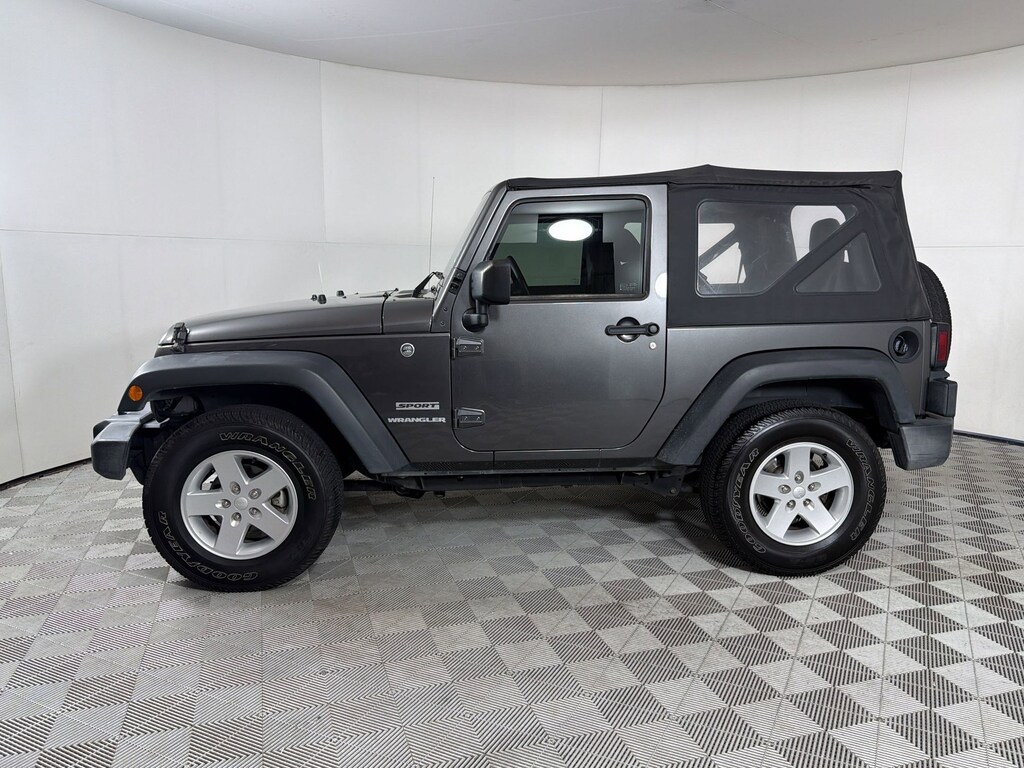 Used 2017 Jeep Wrangler JK Sport 4x4 SUV
