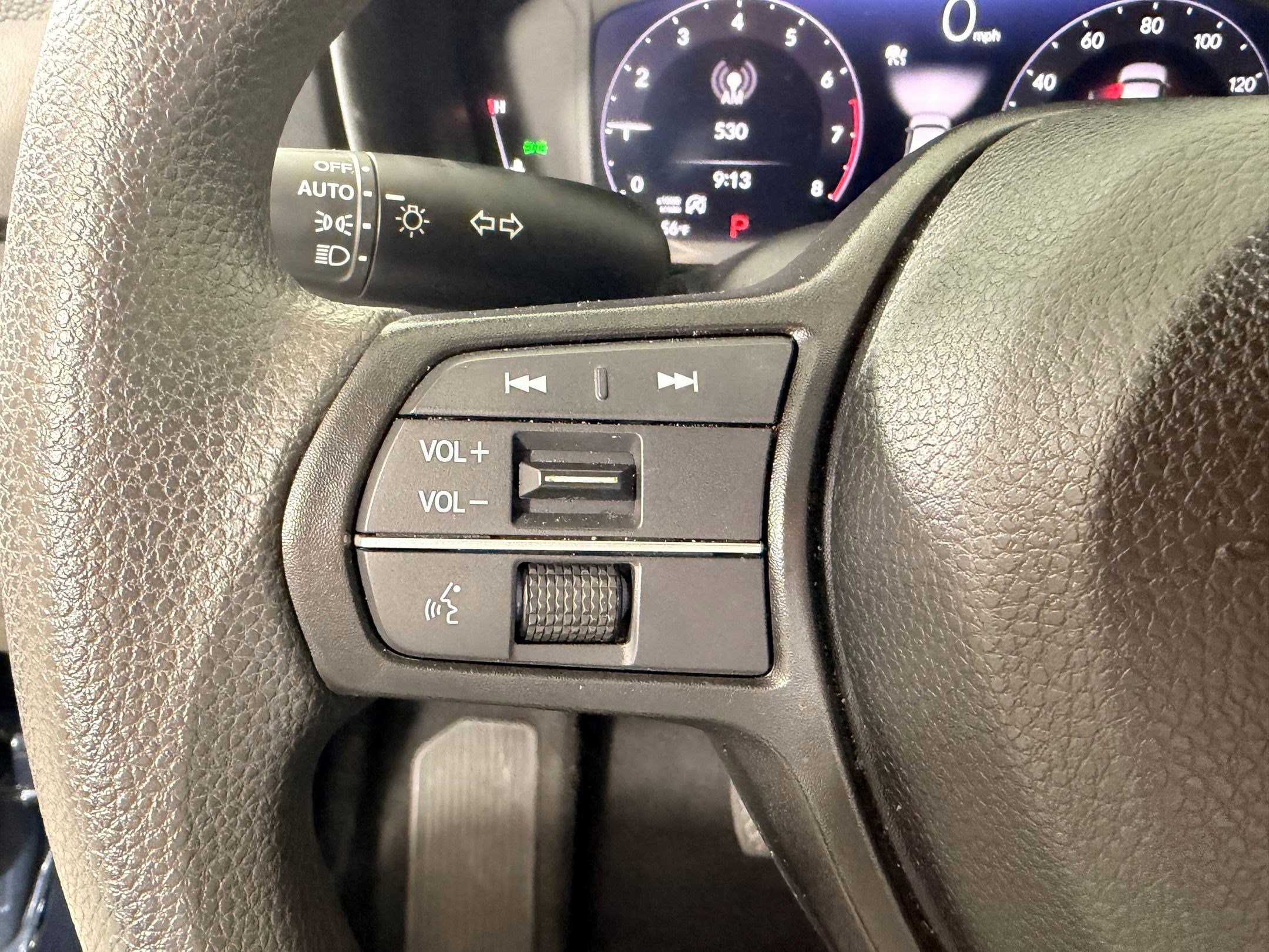 2025 Honda Accord SE - Photo 14