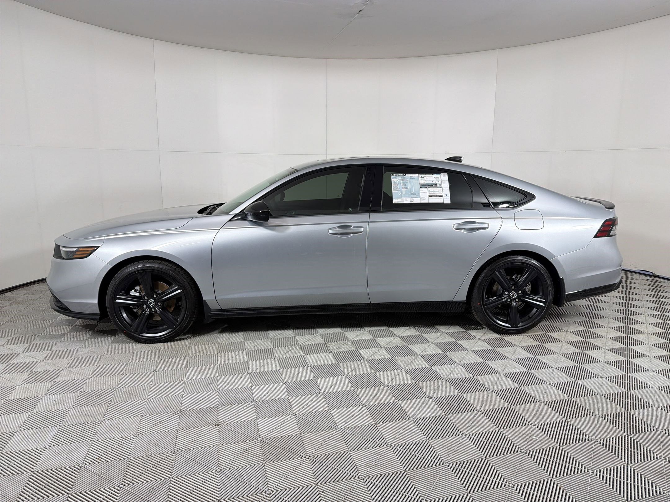 2026 Honda Accord Hybrid Sport-L - Photo 2
