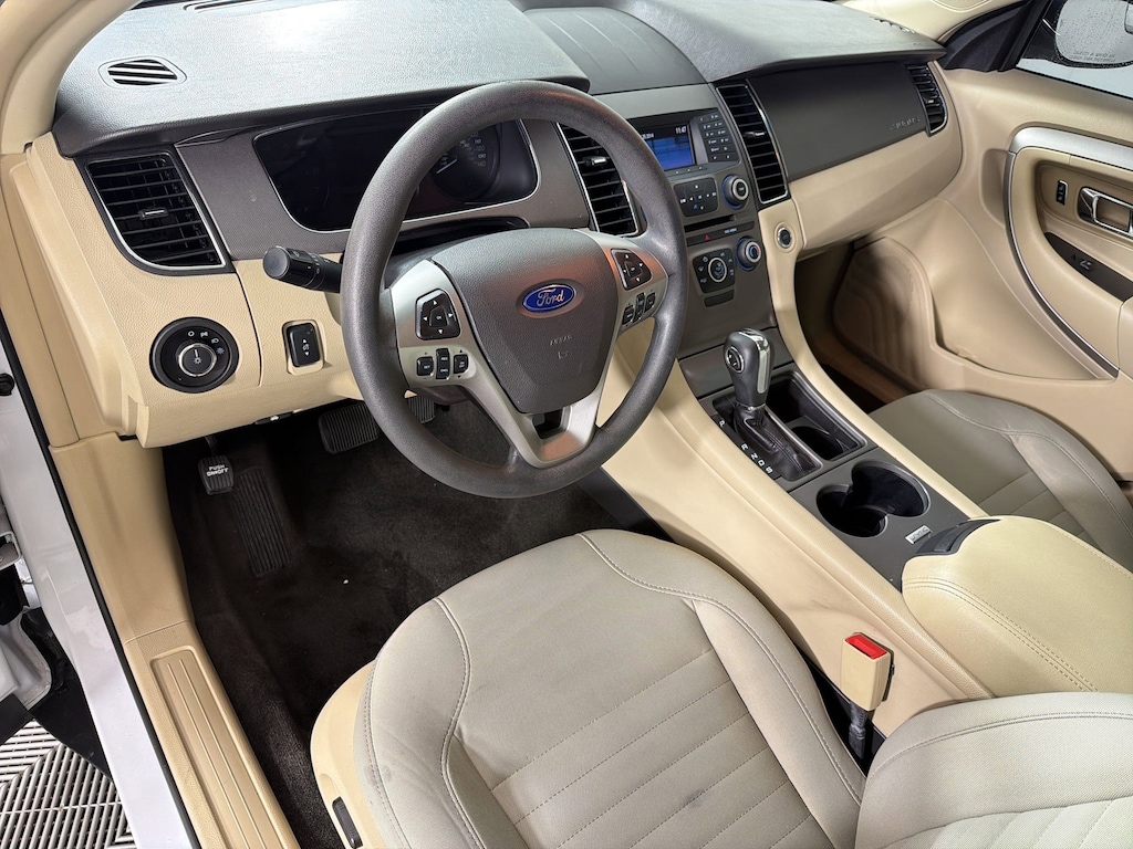 Used 2018 Ford Taurus SE Sedan