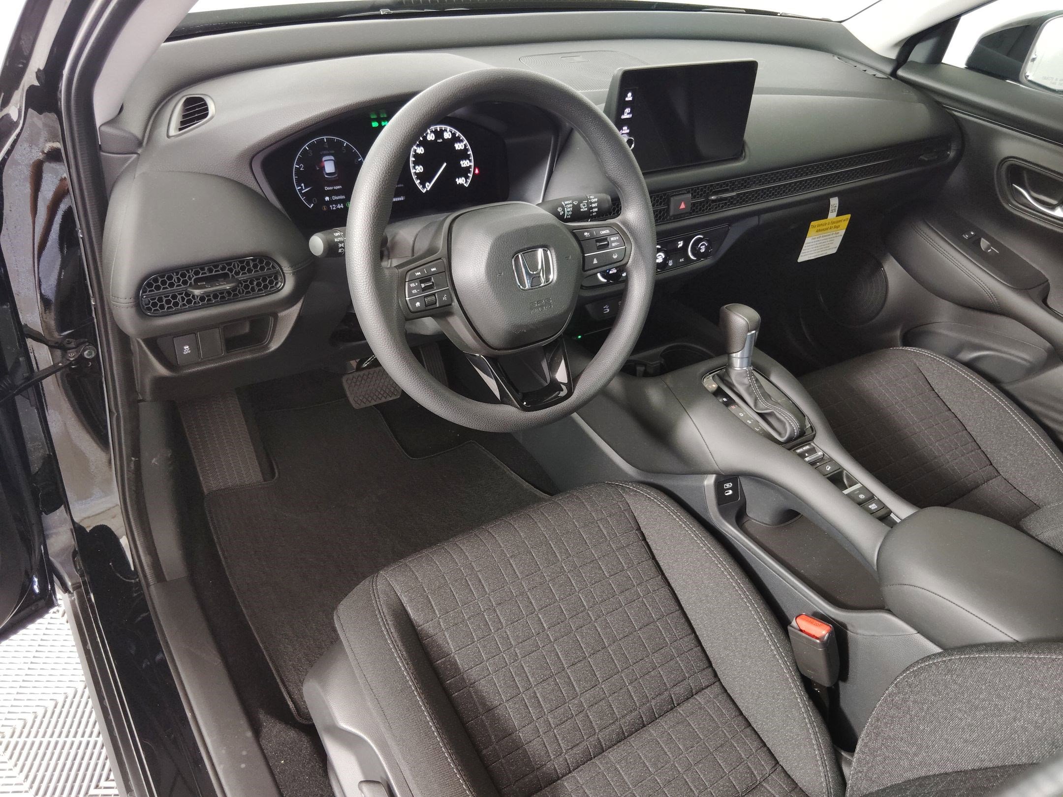 2026 Honda HR-V LX photo 3