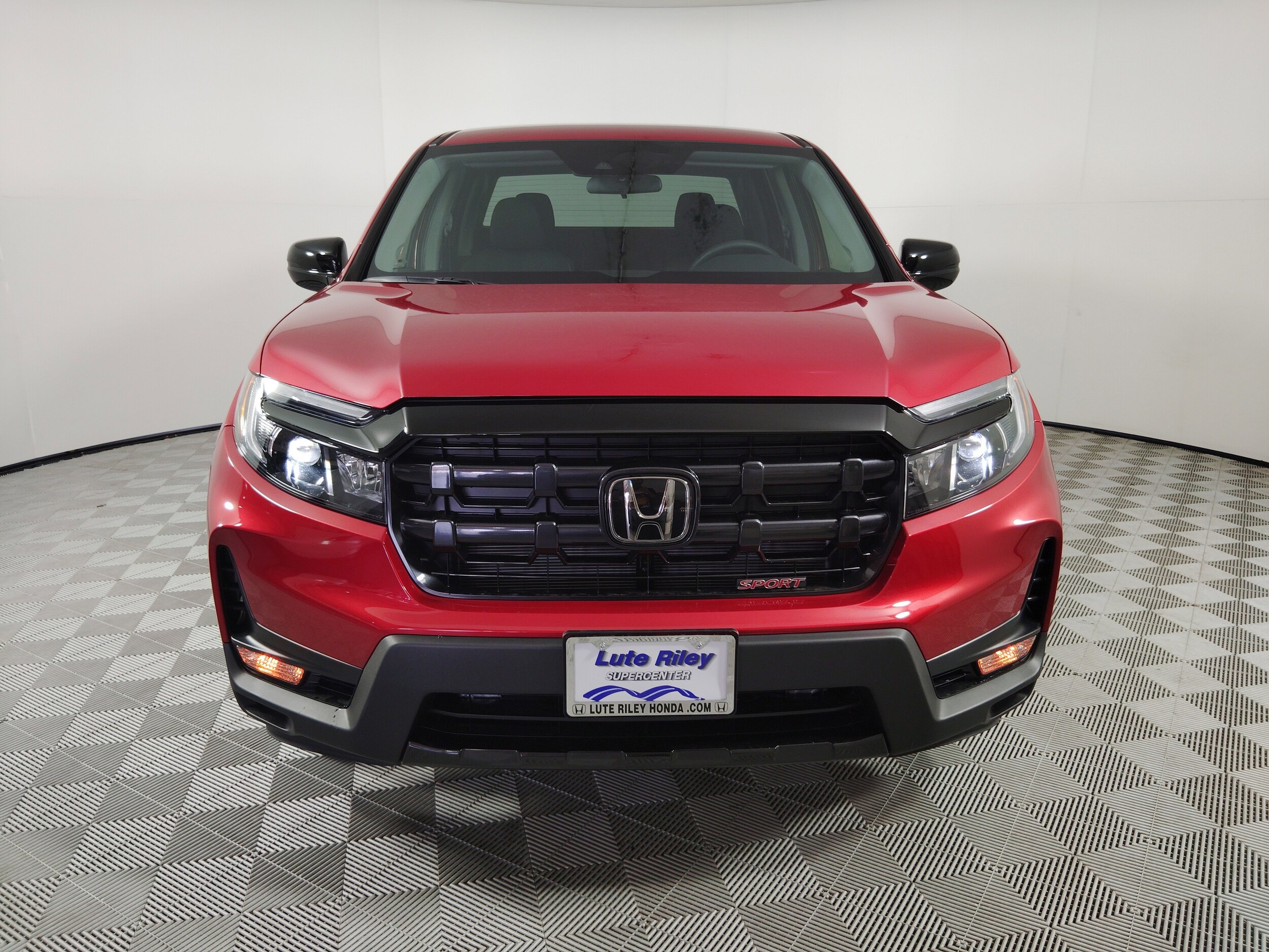 2025 Honda Ridgeline Sport photo 3