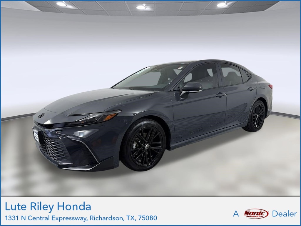Used 2025 Toyota Camry SE Sedan