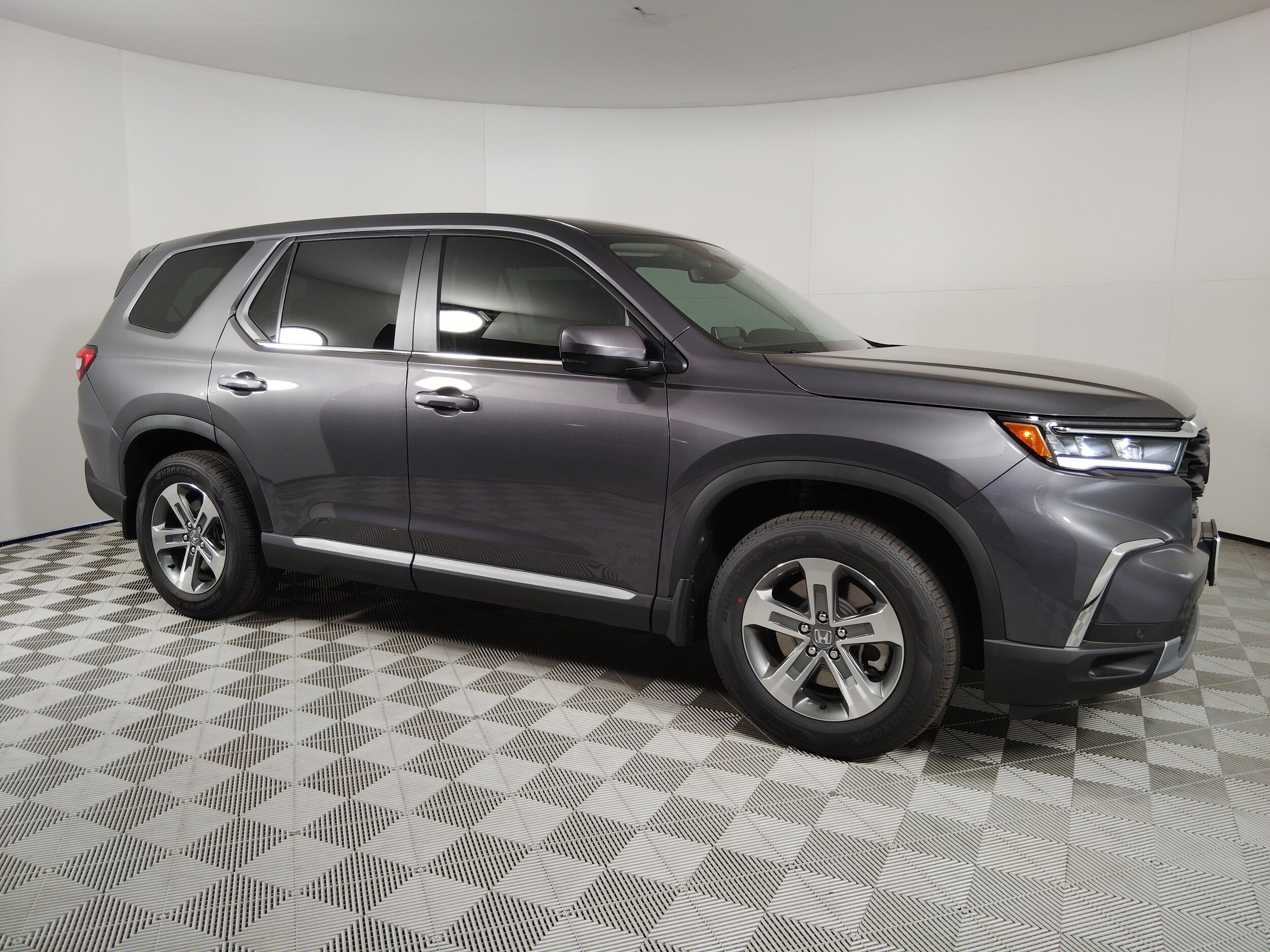 2025 Honda Pilot EX-L photo 2