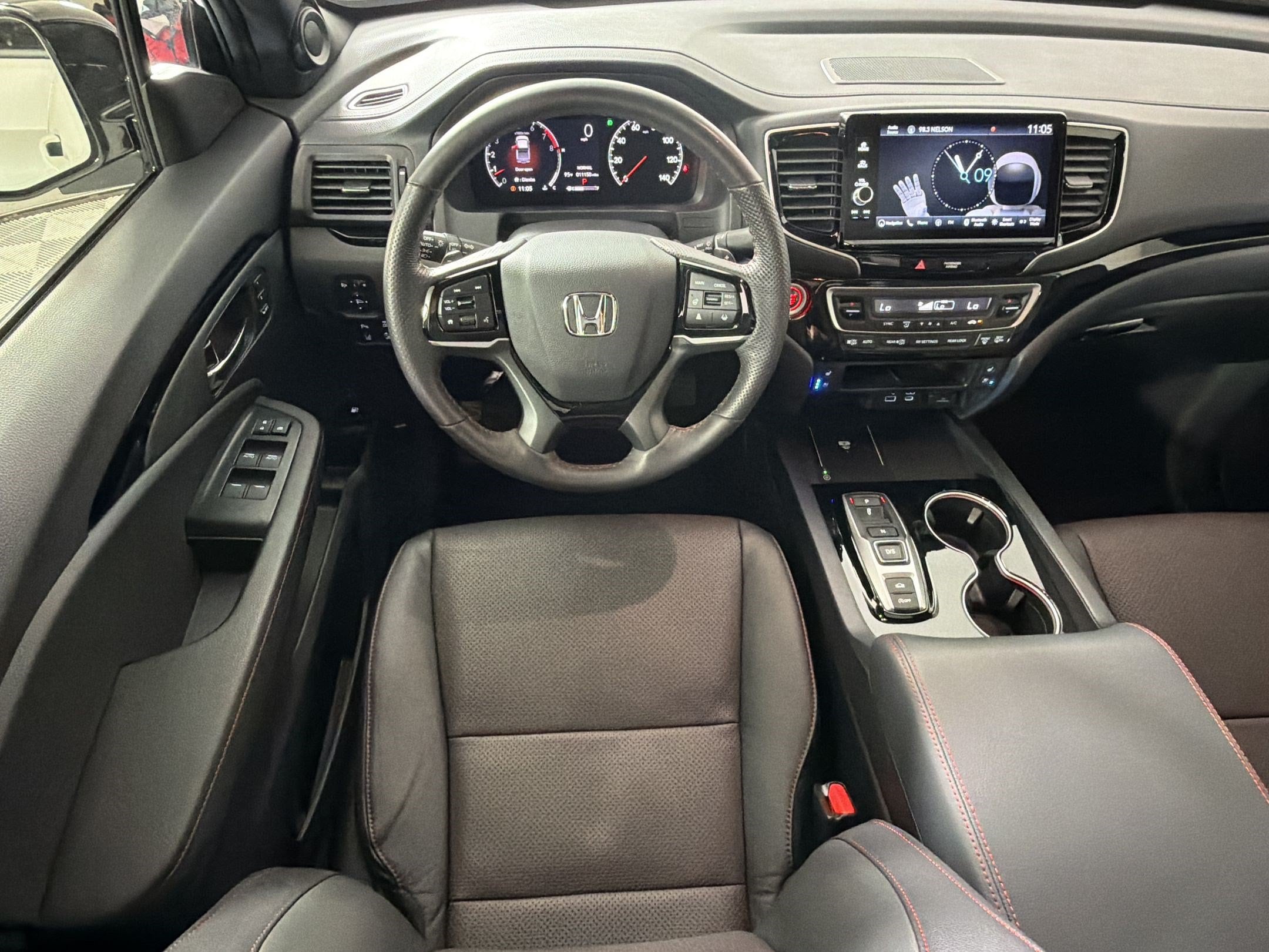 2025 Honda Ridgeline Black Edition - Photo 29