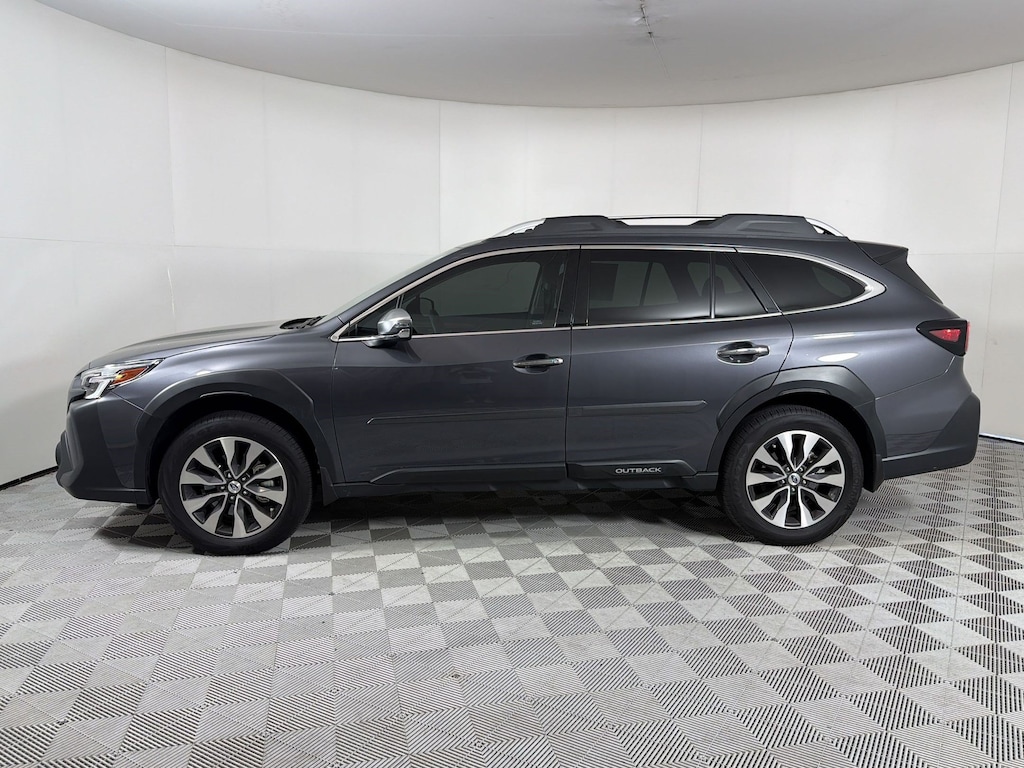 Used 2025 Subaru Outback Touring SUV