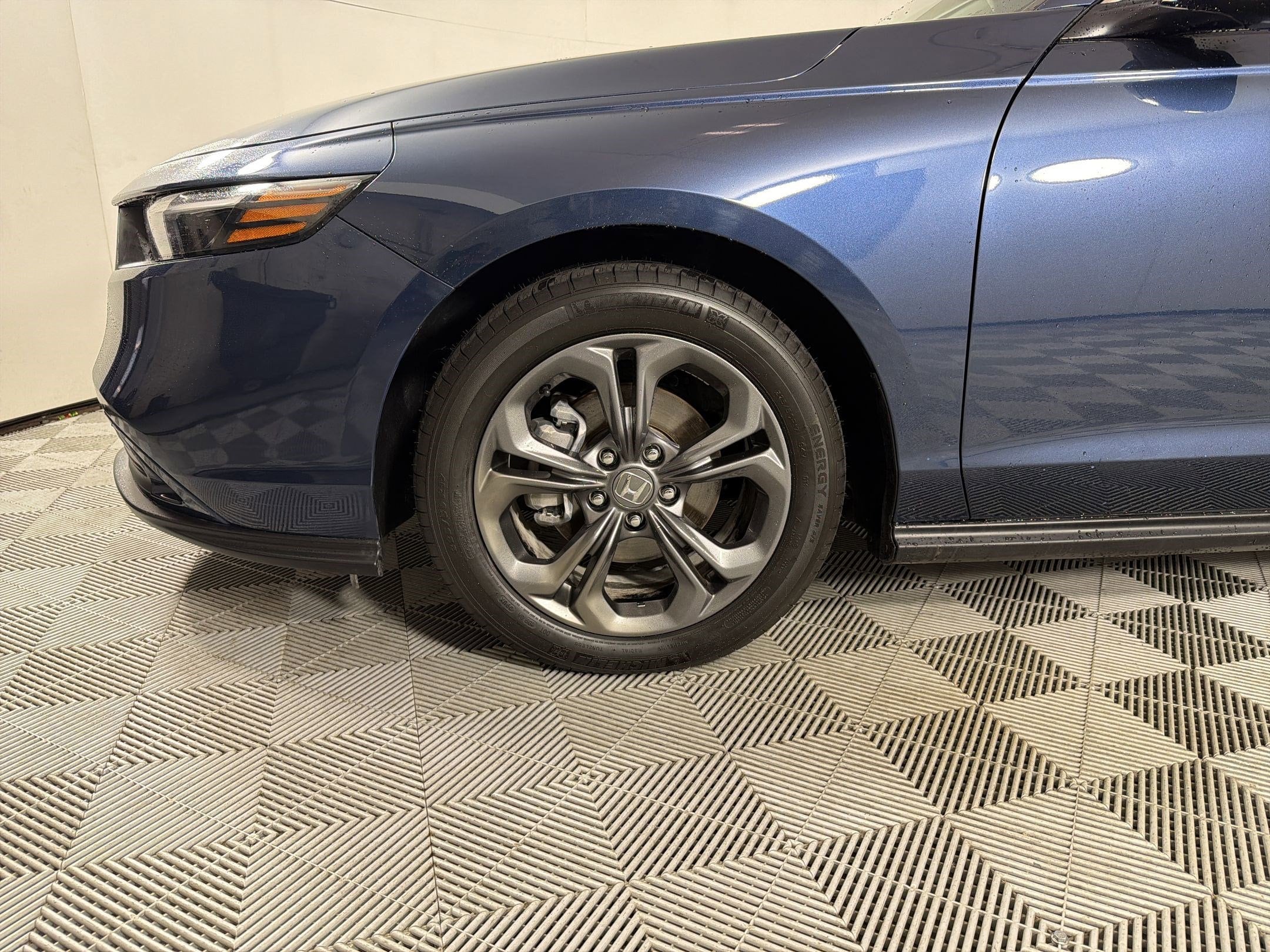 2023 Honda Accord EX - Photo 12