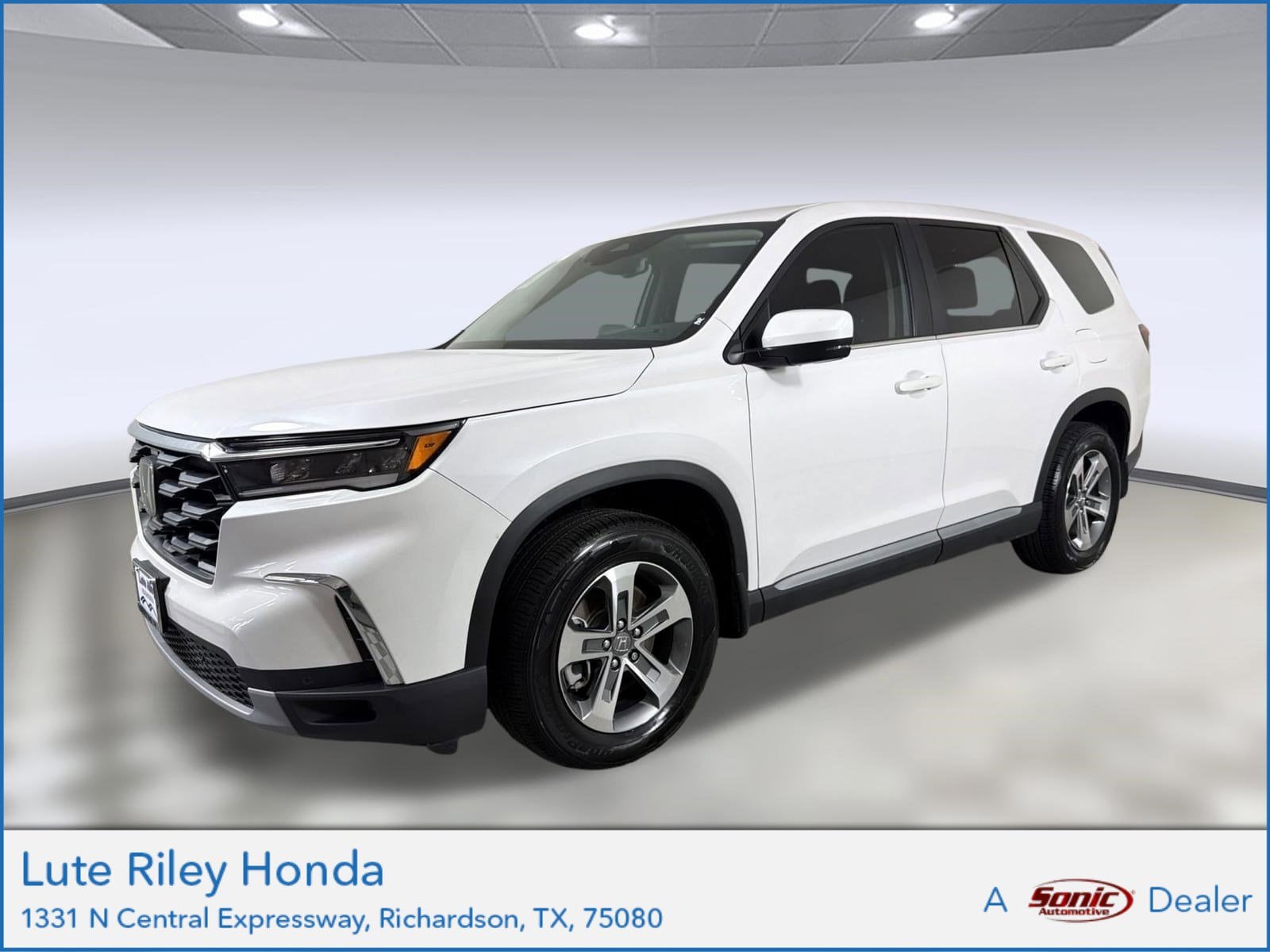2024 Honda Pilot EX-L 8-Occupant 2WD's photo