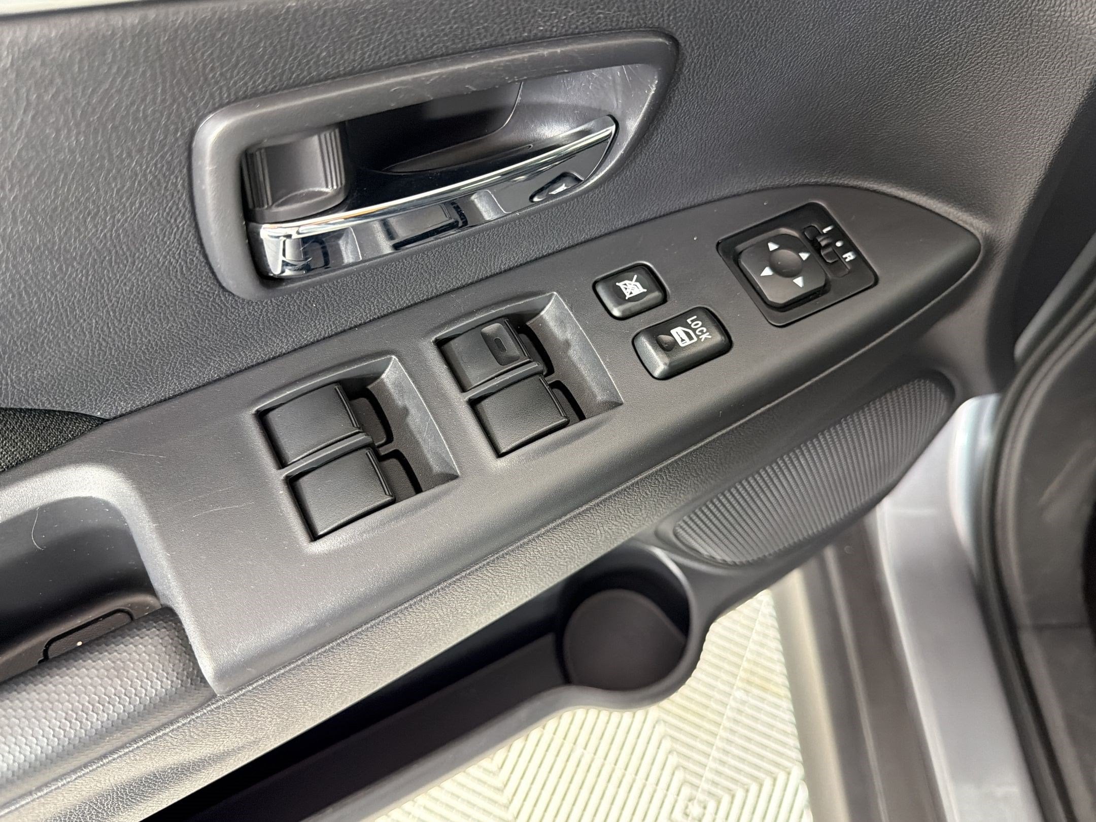 2025 Mitsubishi Outlander Sport ES - Photo 22