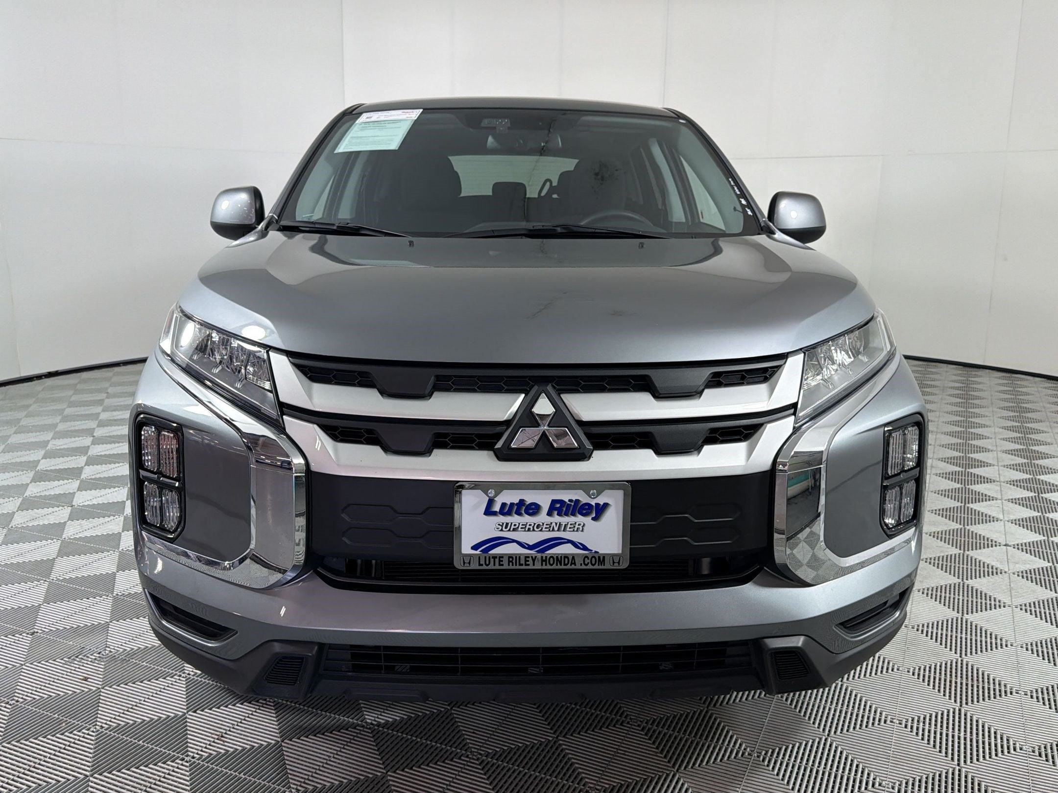 2025 Mitsubishi Outlander Sport ES - Photo 6
