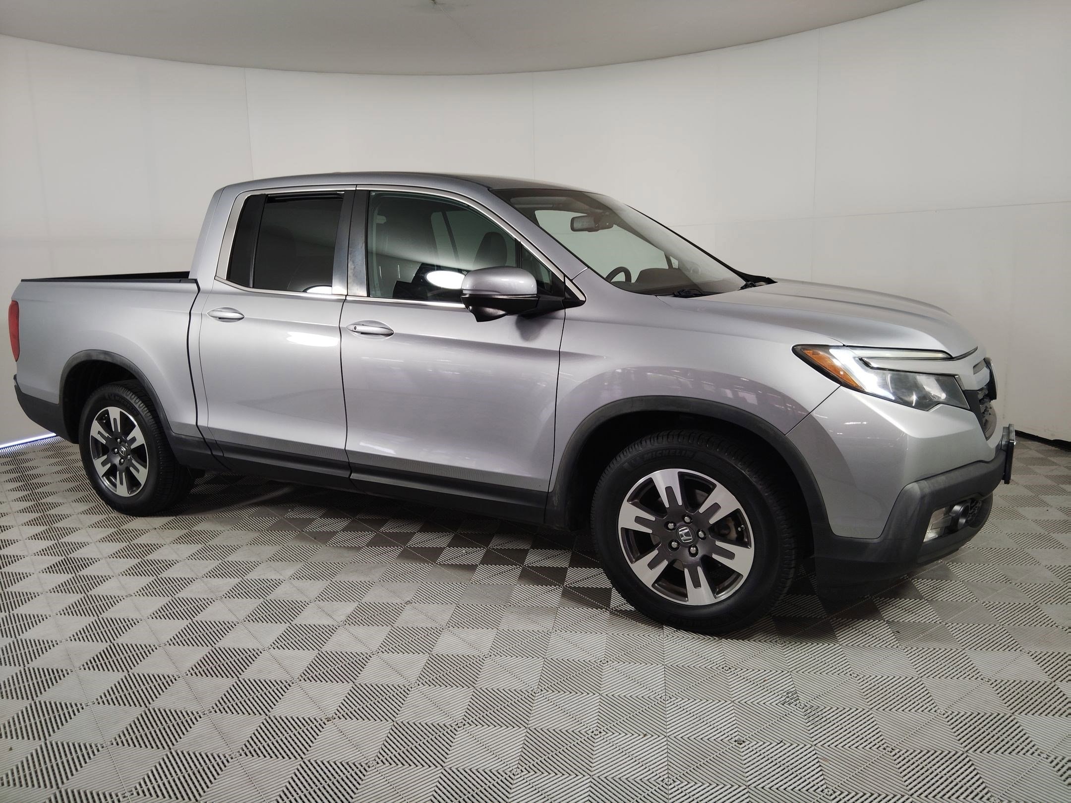 Ridgeline RTL-T FWD Truck Crew Cab