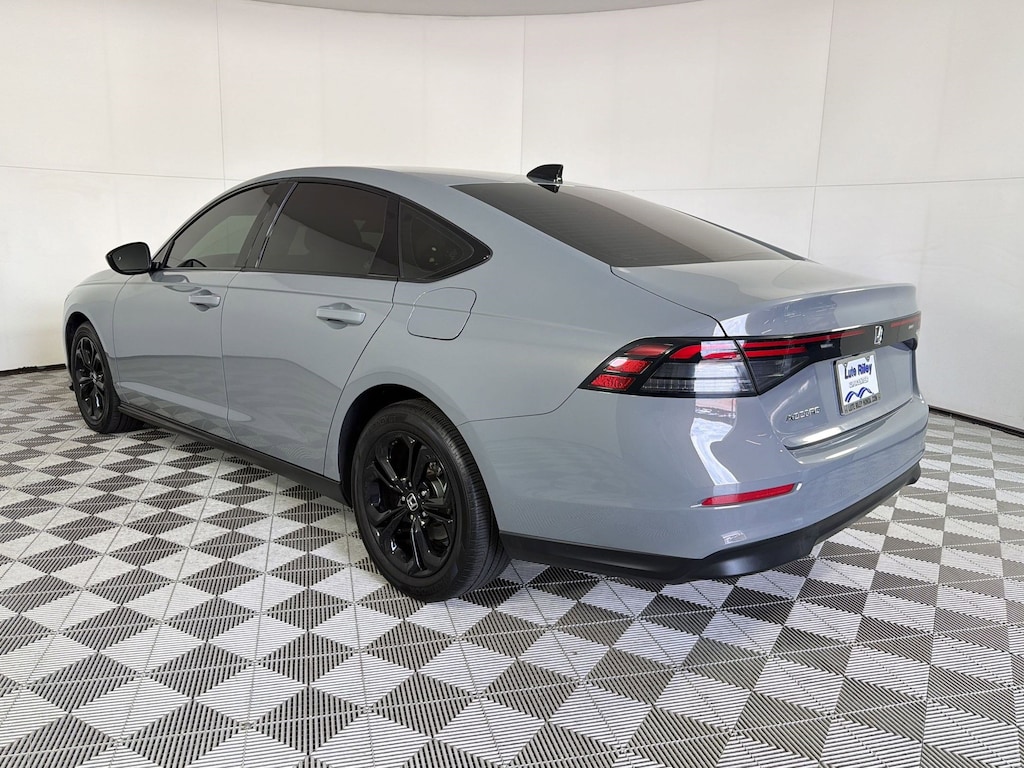 Used 2025 Honda Accord SE Sedan