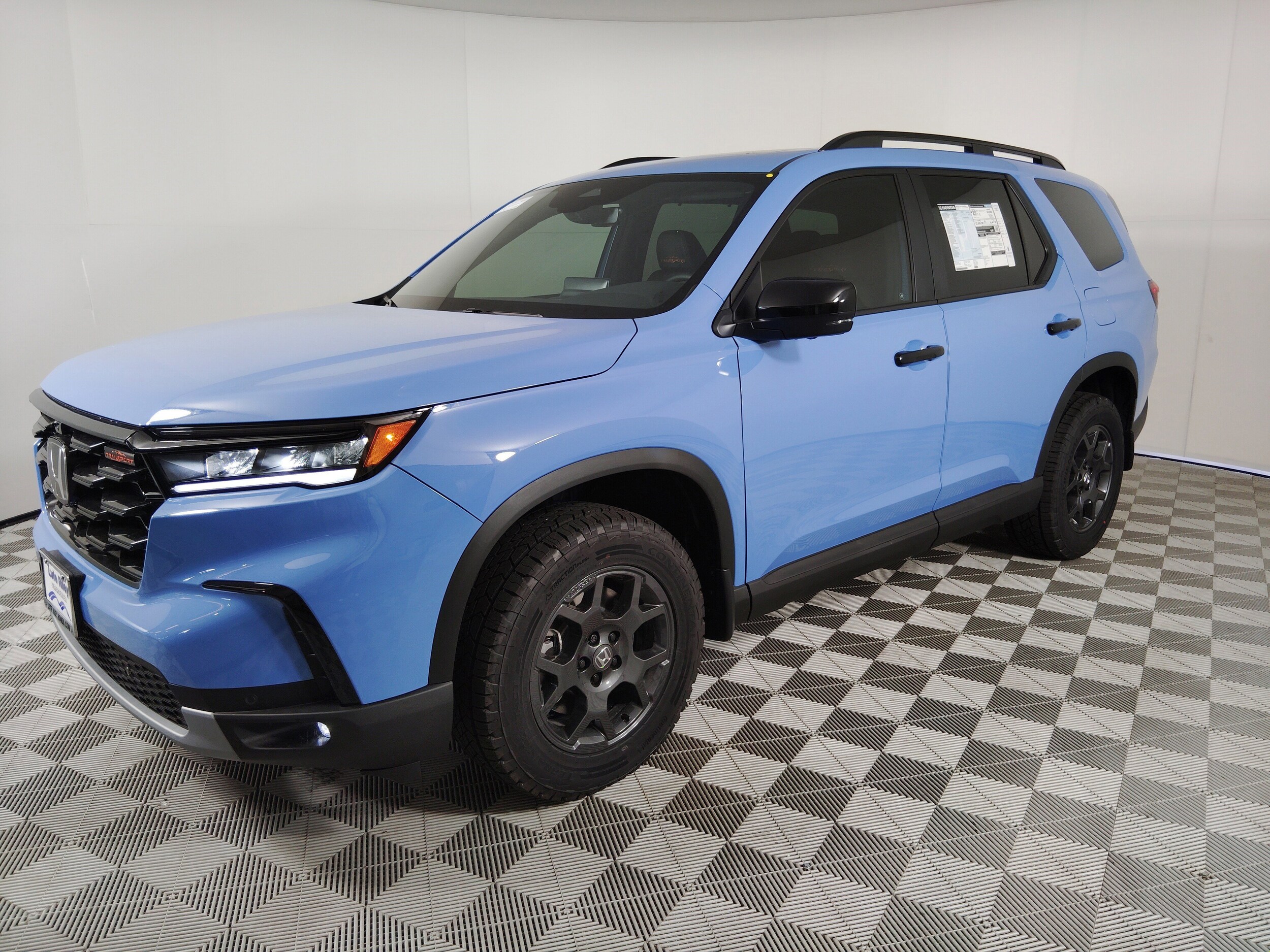 2025 Honda Pilot TrailSport photo 4