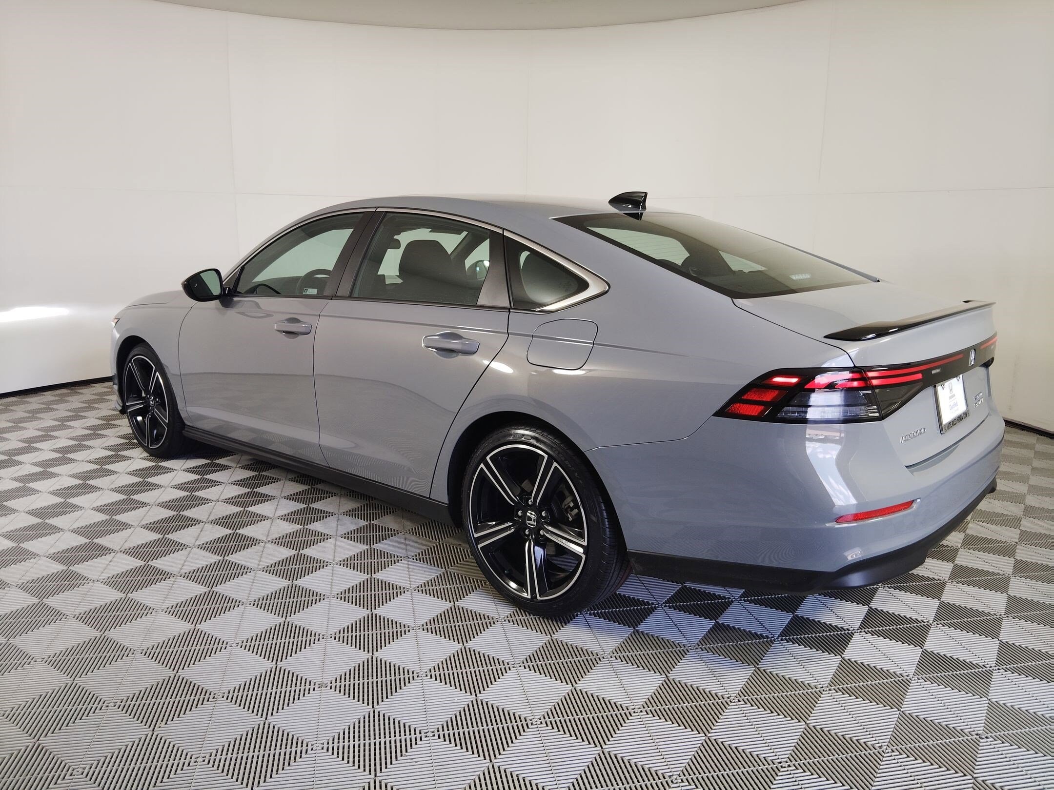 2024 Honda Accord Hybrid Sport photo 3