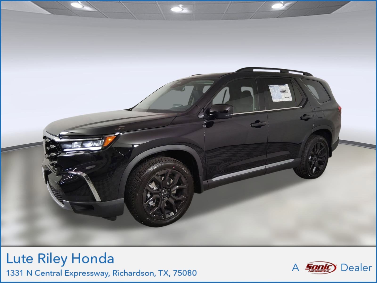 2025 Honda Pilot Touring's photo