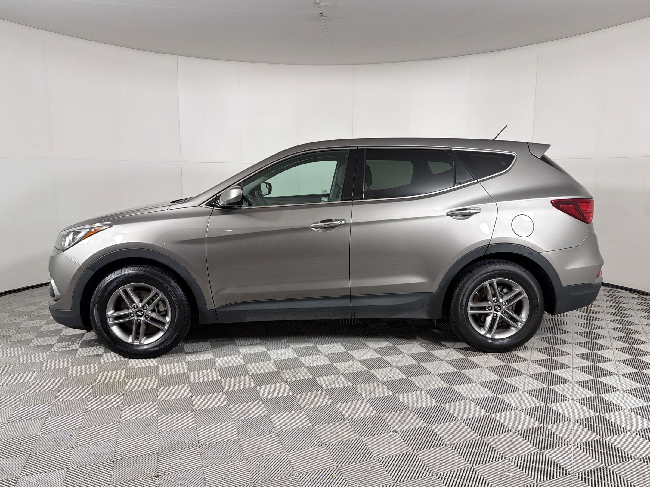 Used 2018 Hyundai Santa Fe Sport with VIN 5NMZT3LBXJH072466 for sale in Richardson, TX