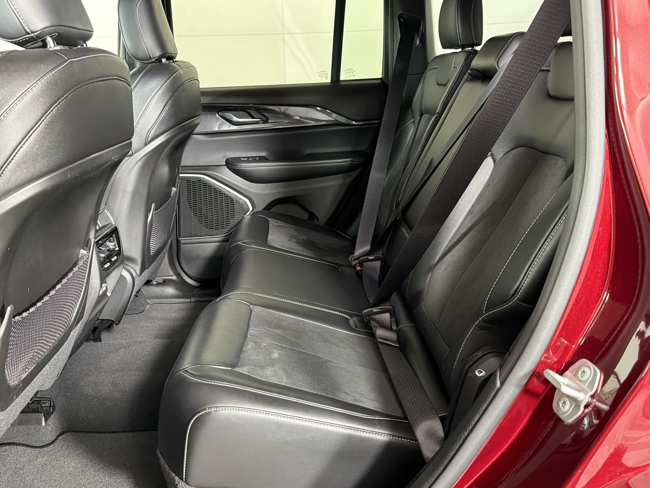 2023 Jeep Grand Cherokee Altitude - Photo 23