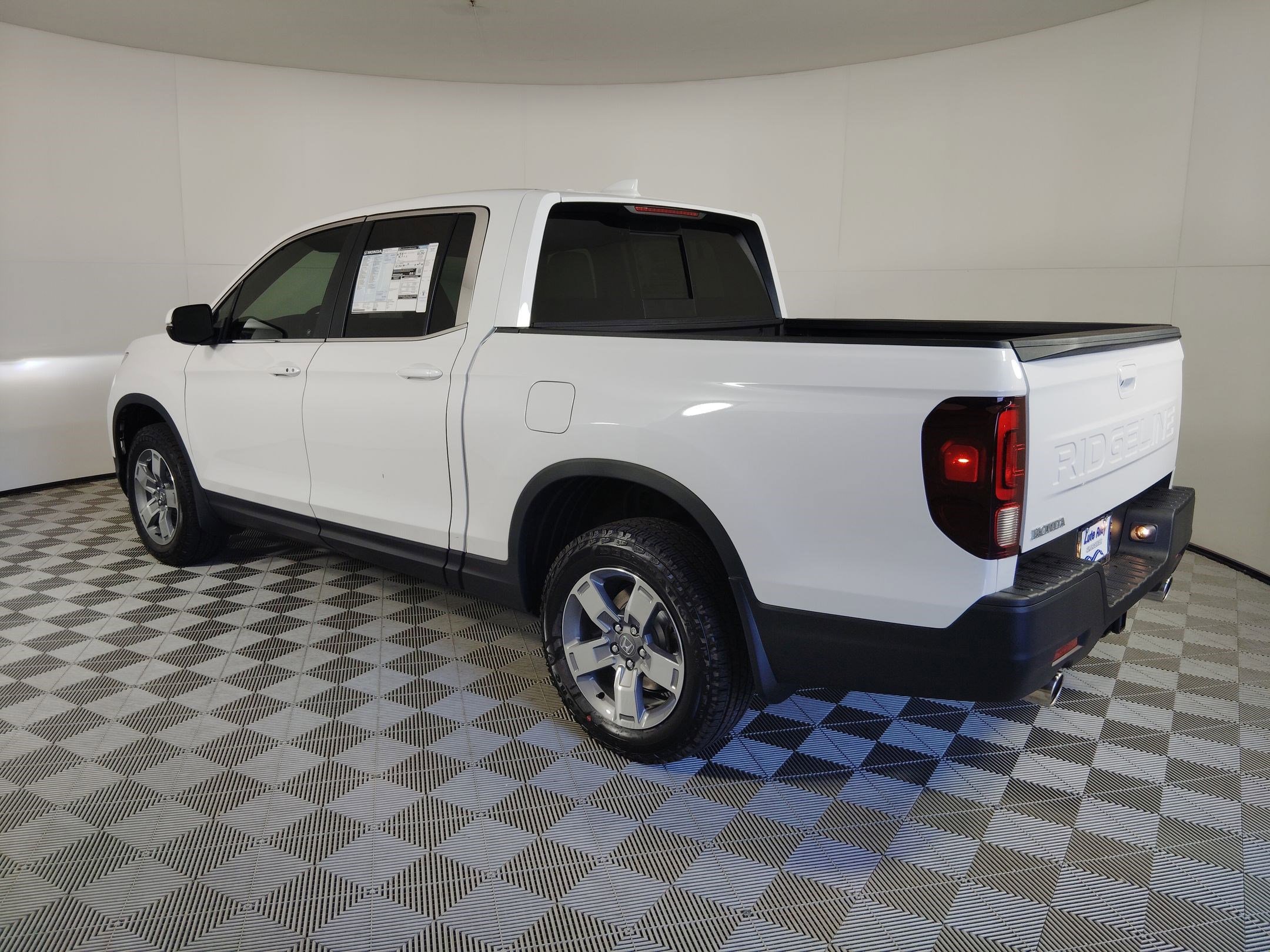 2026 Honda Ridgeline RTL photo 2