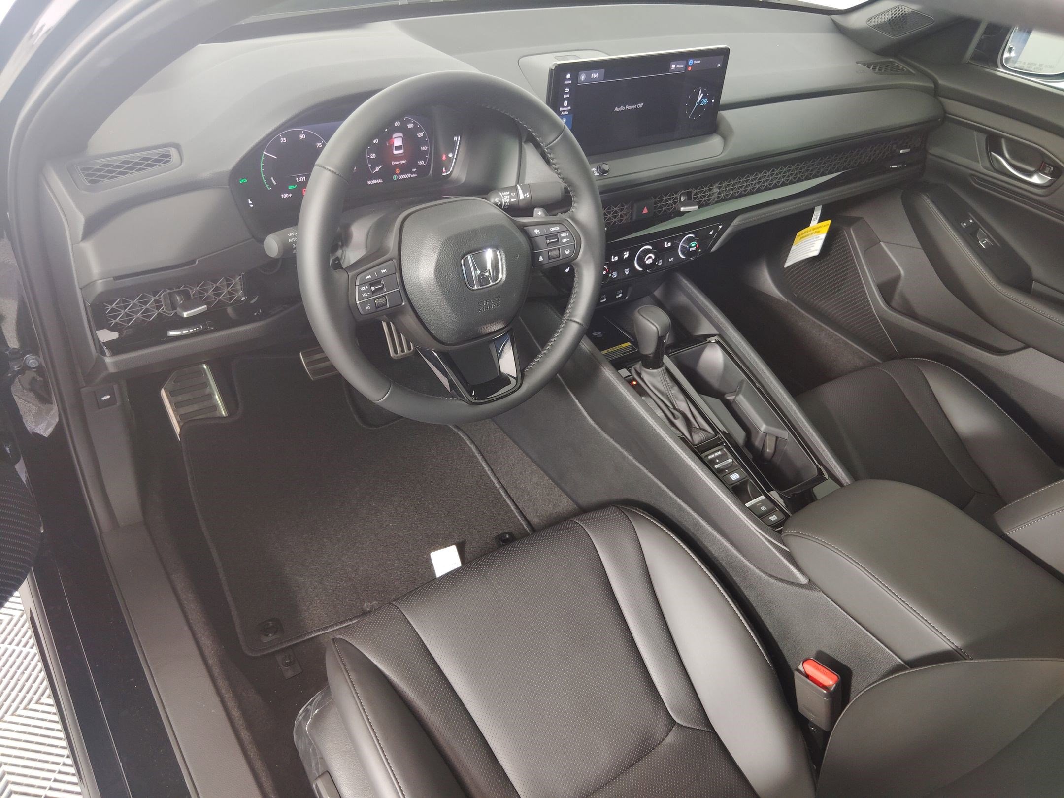 2025 Honda Accord Hybrid Sport-L photo 4