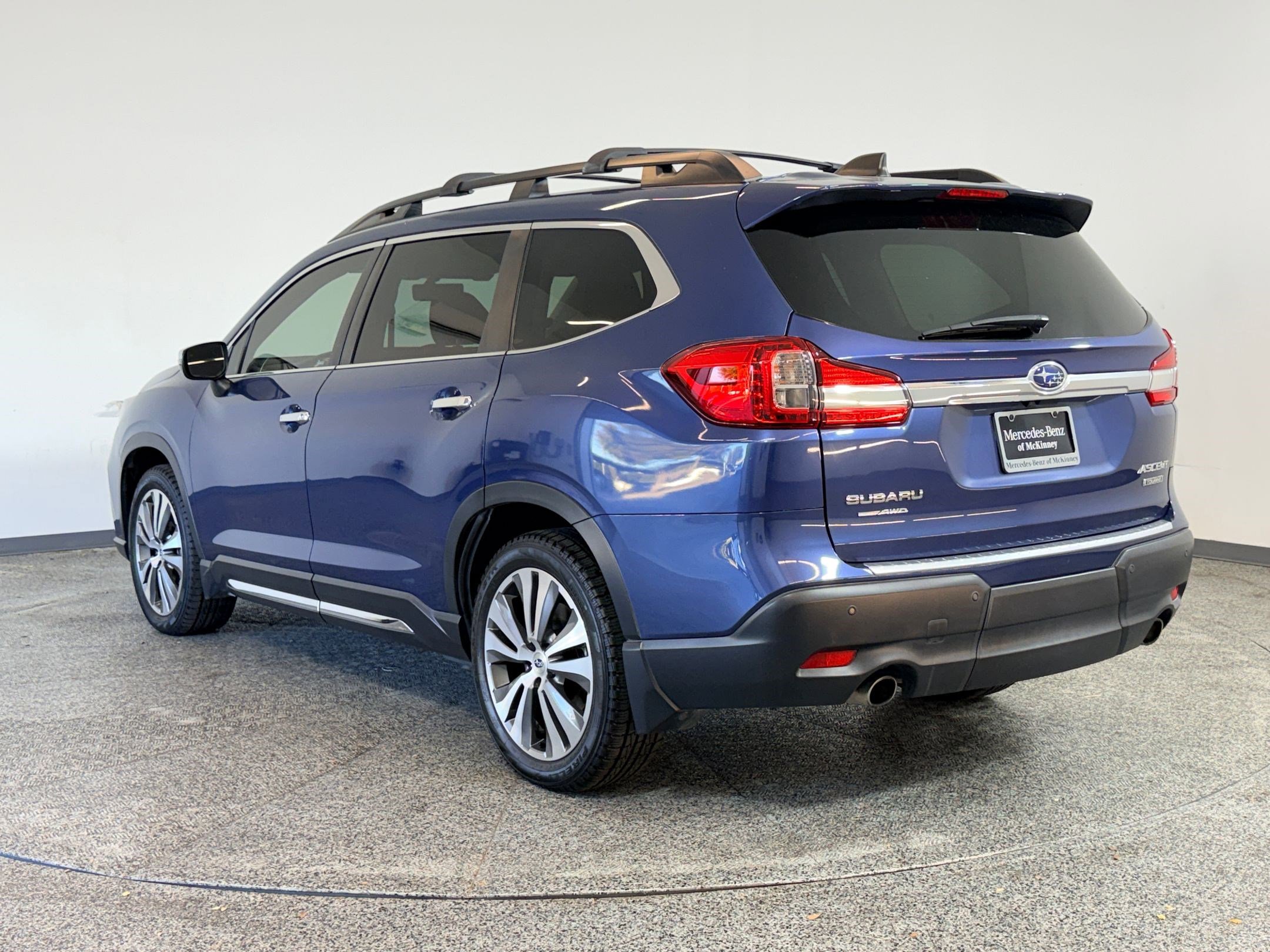 2020 Subaru Ascent Touring photo 3