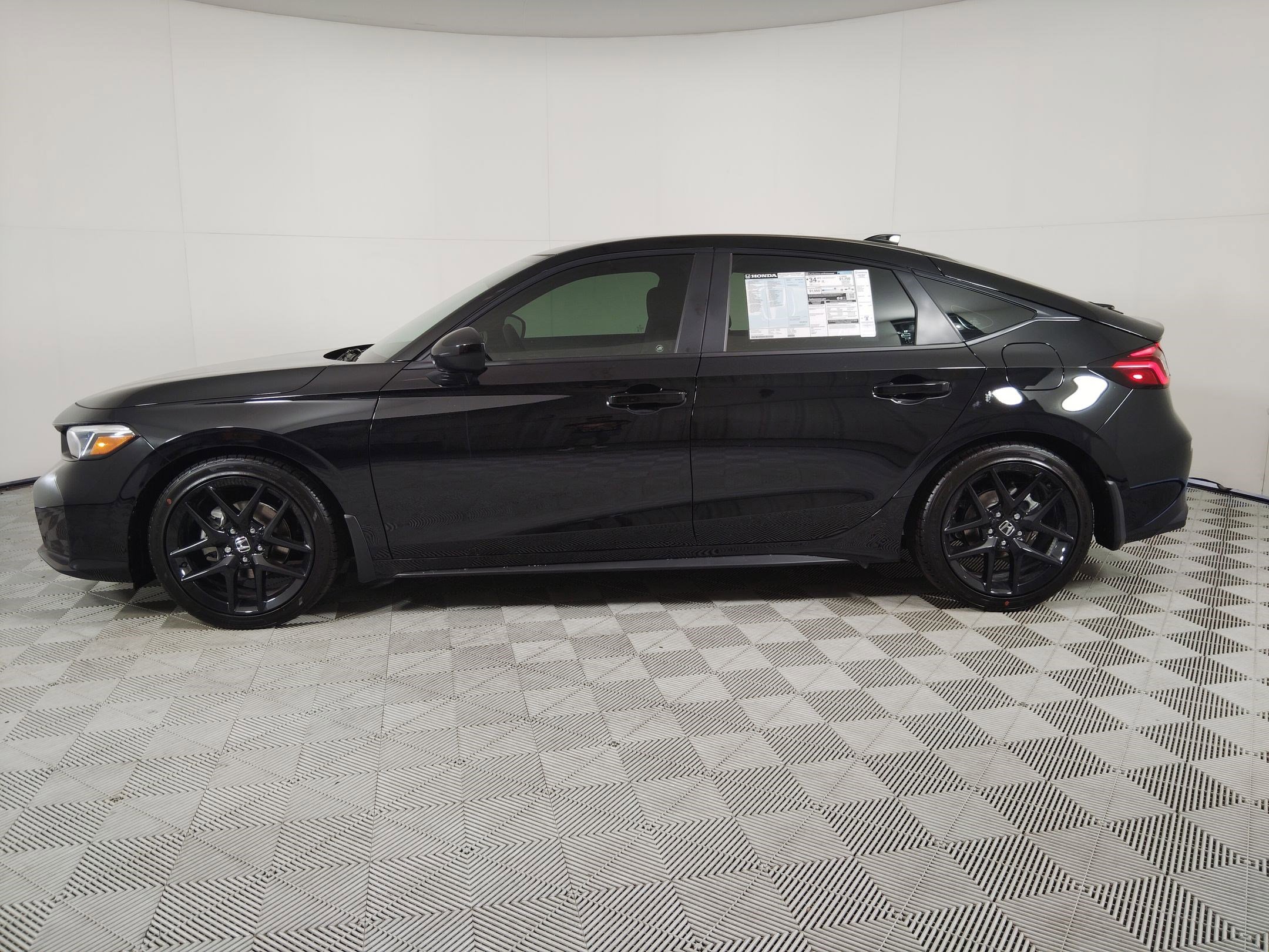 2026 Honda Civic Sport Hatchback photo 2