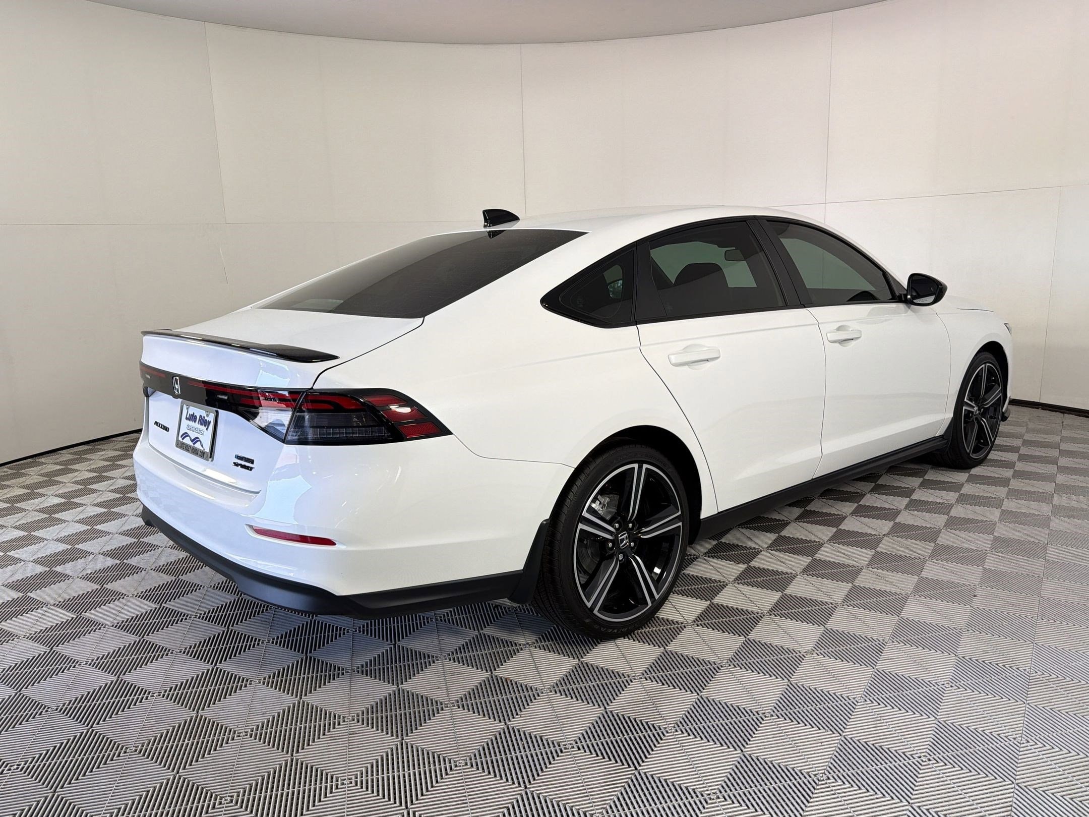 2026 Honda Accord Hybrid Sport - Photo 9