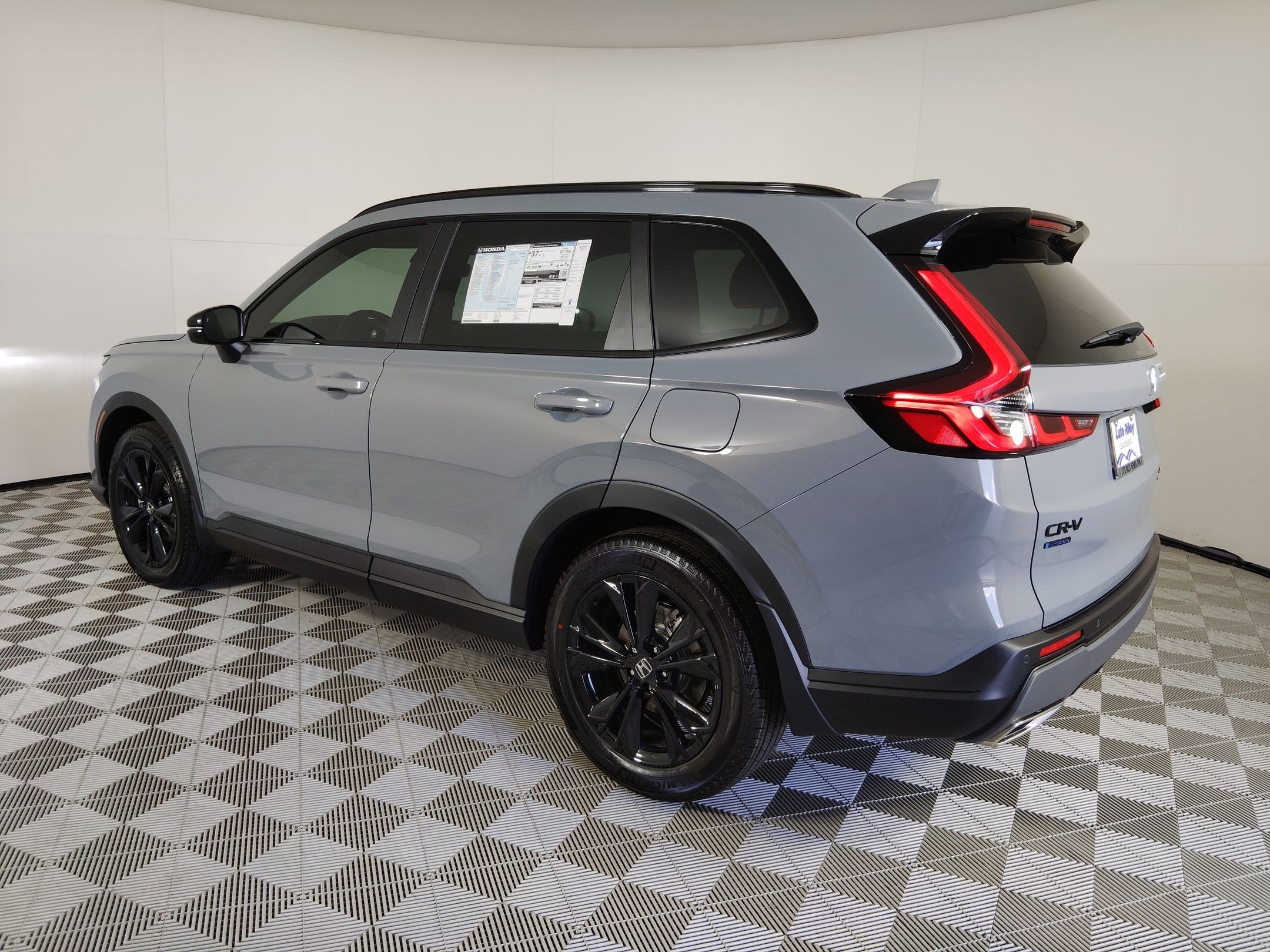 2026 Honda CR-V Hybrid Sport Touring photo 3