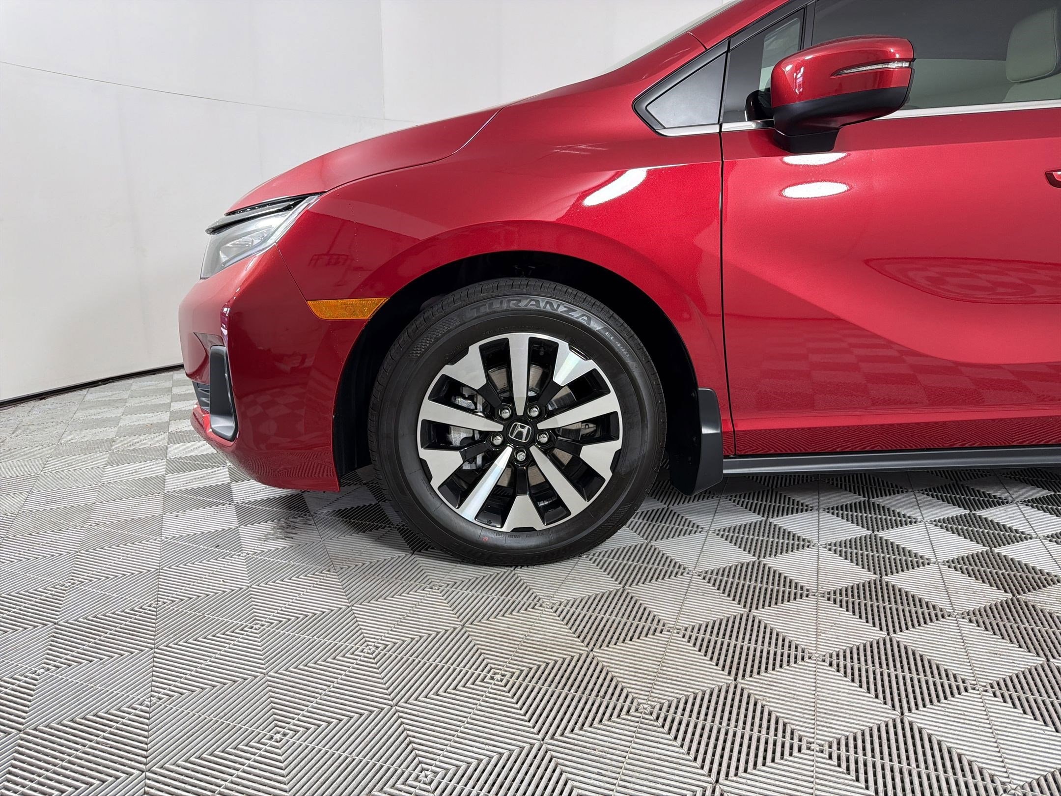 2026 Honda Odyssey EX-L - Photo 12