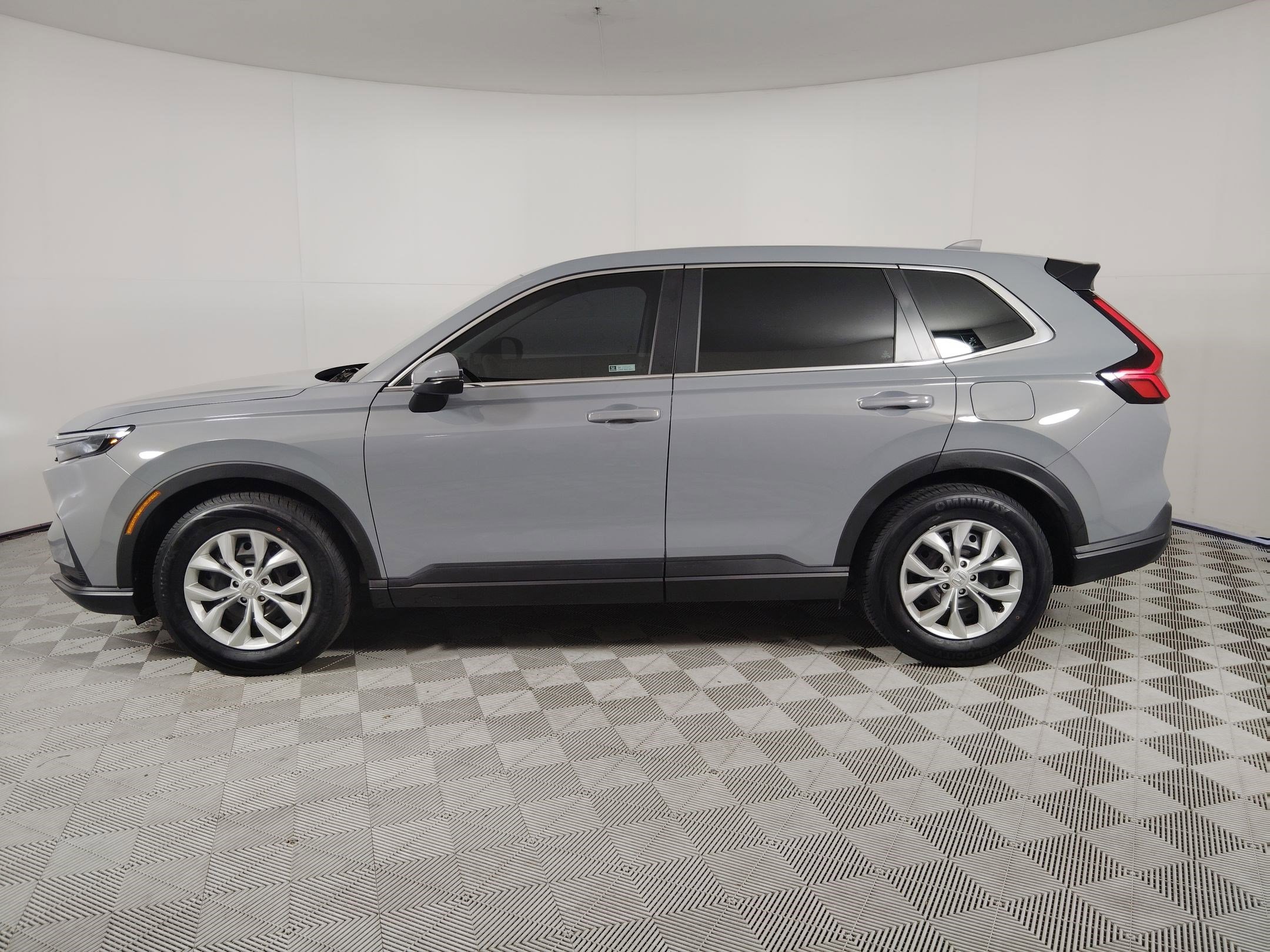 2024 Honda CR-V LX photo 2