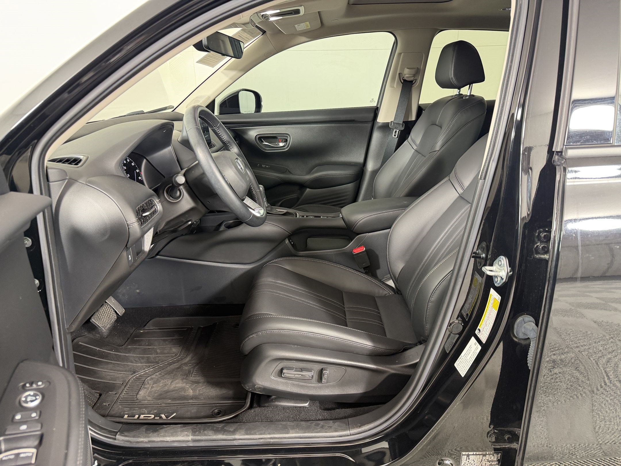 2026 Honda HR-V EX-L - Photo 30