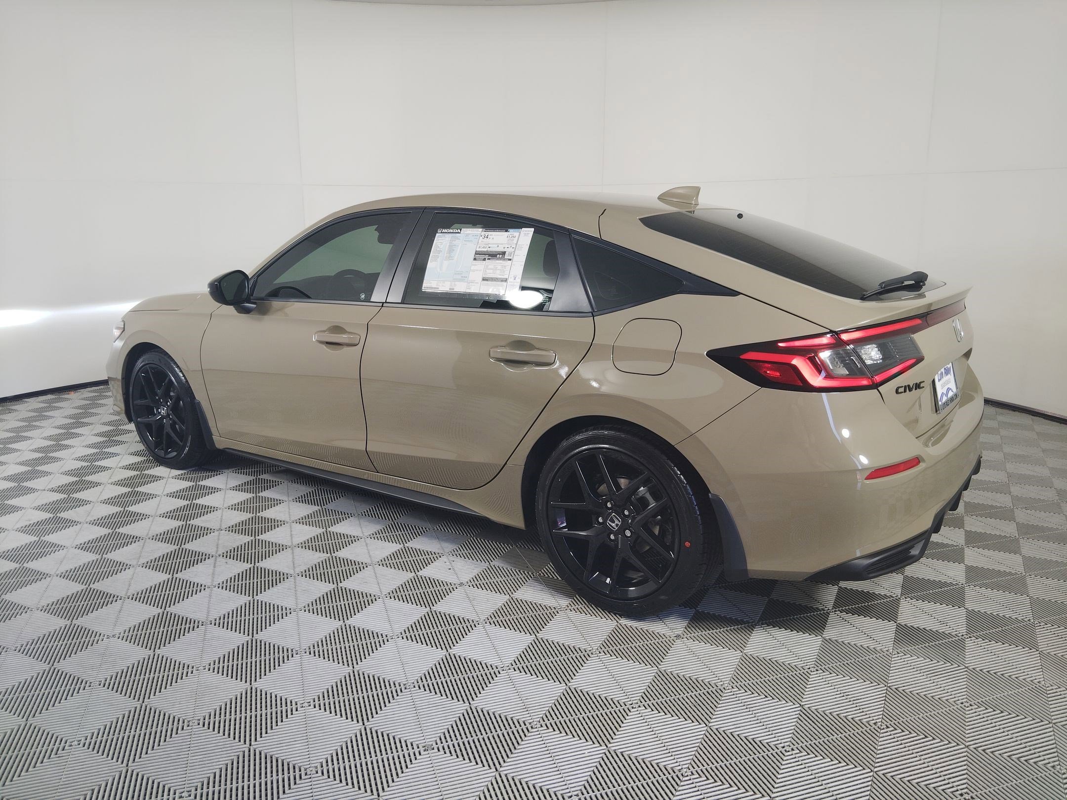 2026 Honda Civic Sport Hatchback photo 2