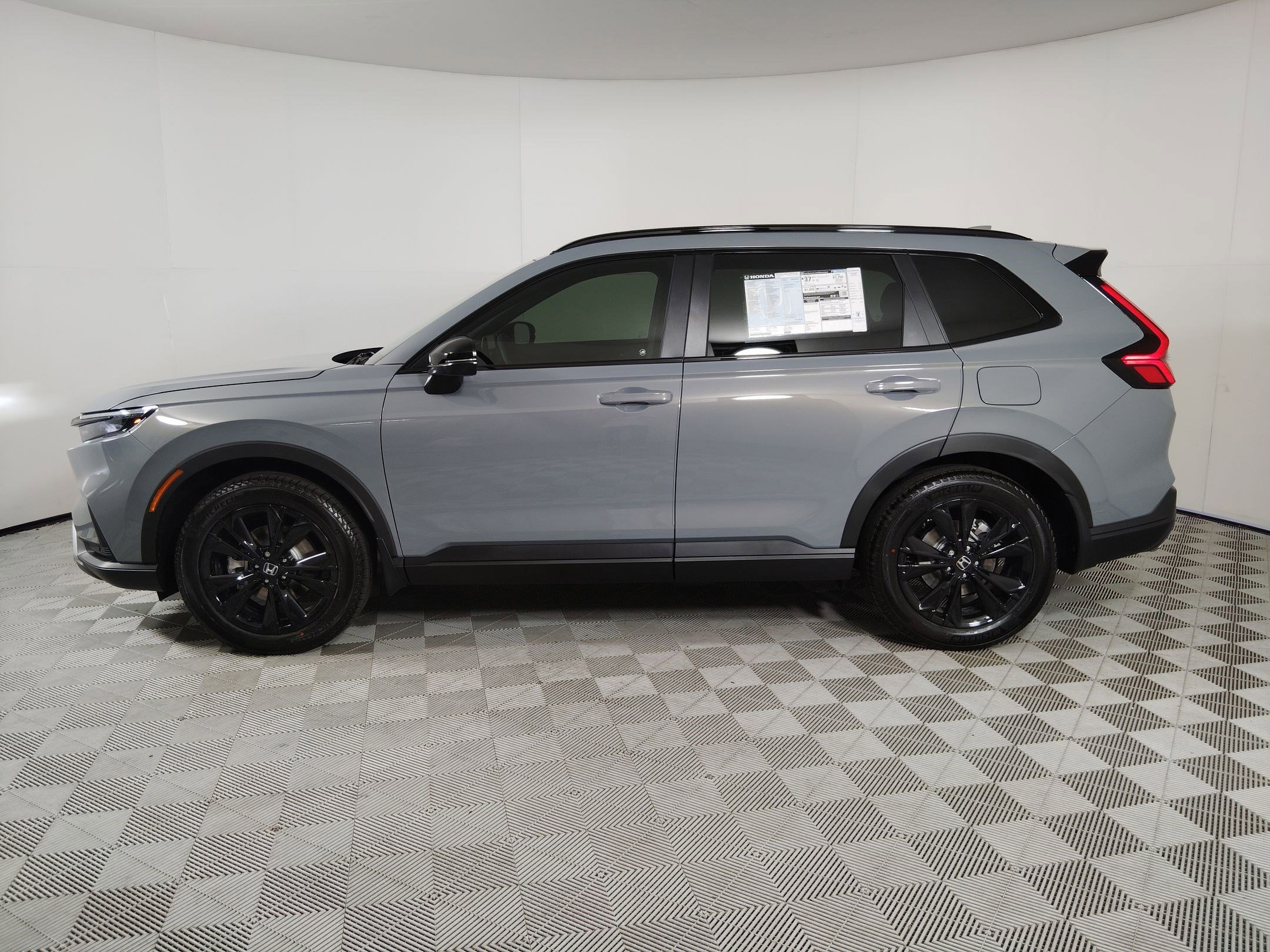 2026 Honda CR-V Hybrid Sport Touring photo 2