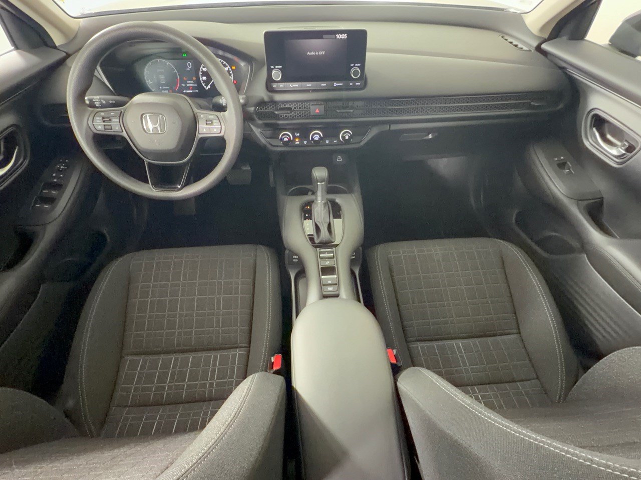 2025 Honda HR-V LX - Photo 17