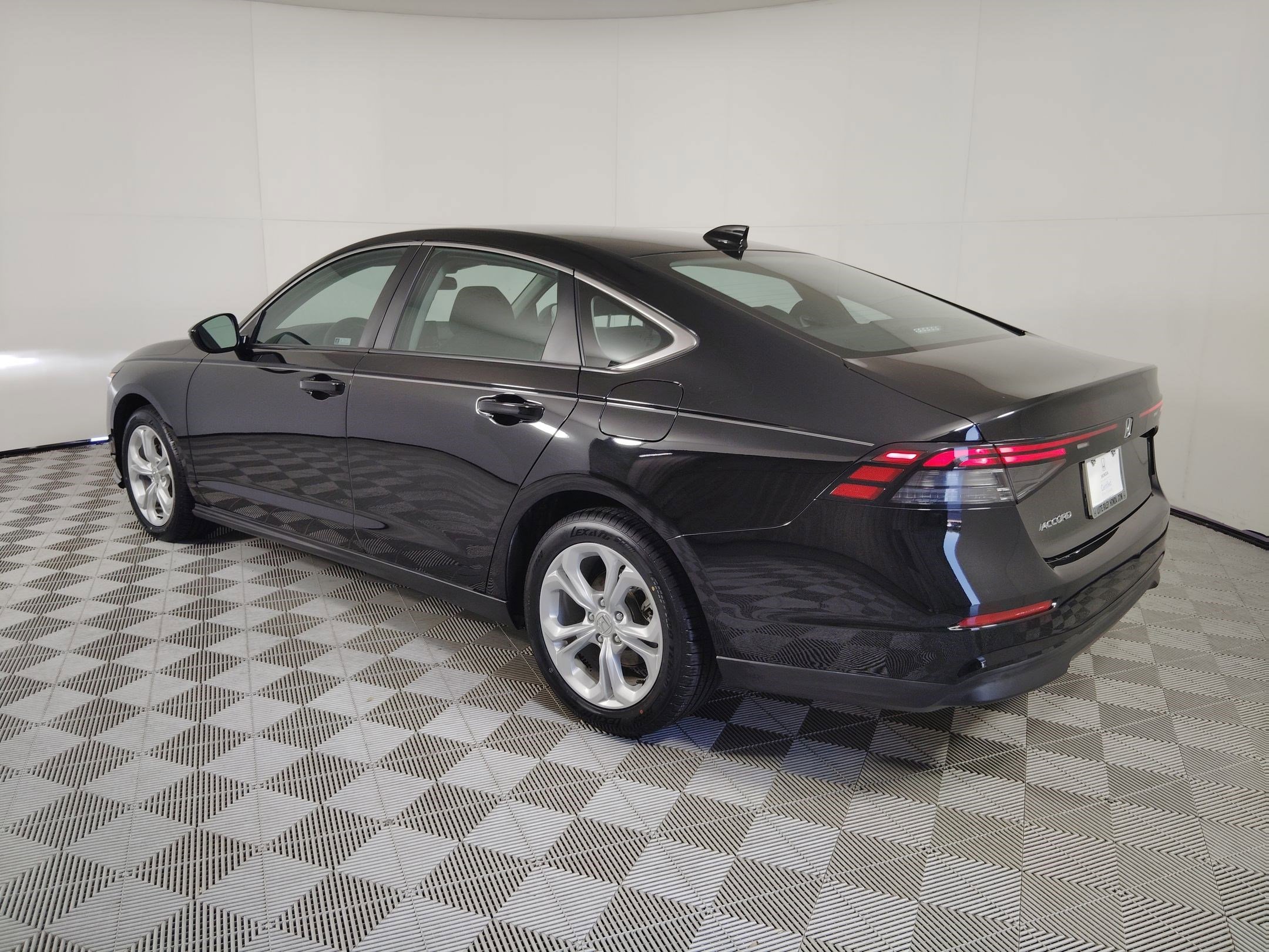 2024 Honda Accord LX photo 3