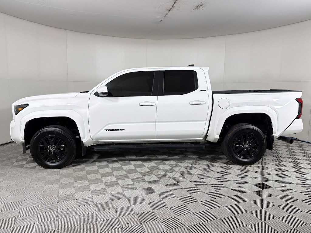 Used 2024 Toyota Tacoma SR5 Truck Double Cab