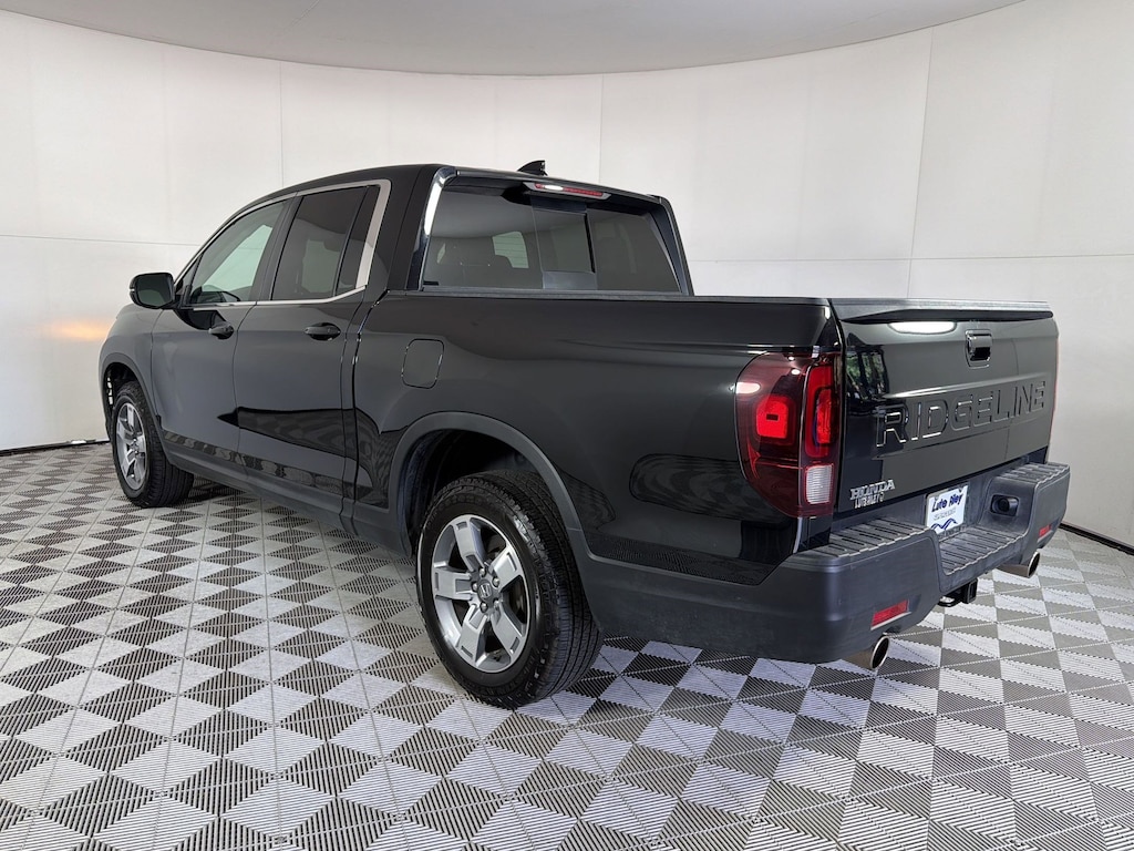 Used 2025 Honda Ridgeline RTL Truck Crew Cab