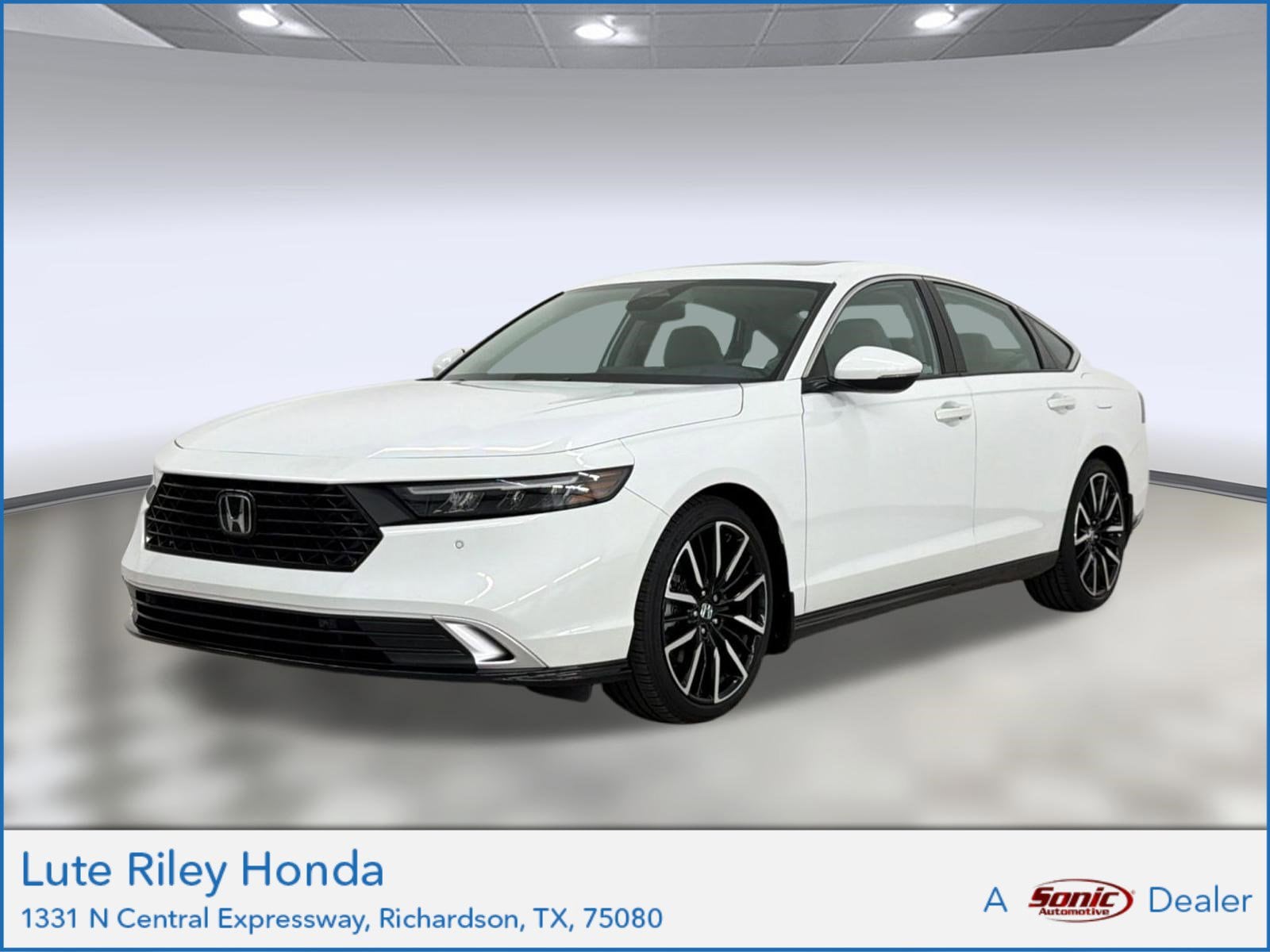 2023 Honda Accord Hybrid Touring's photo