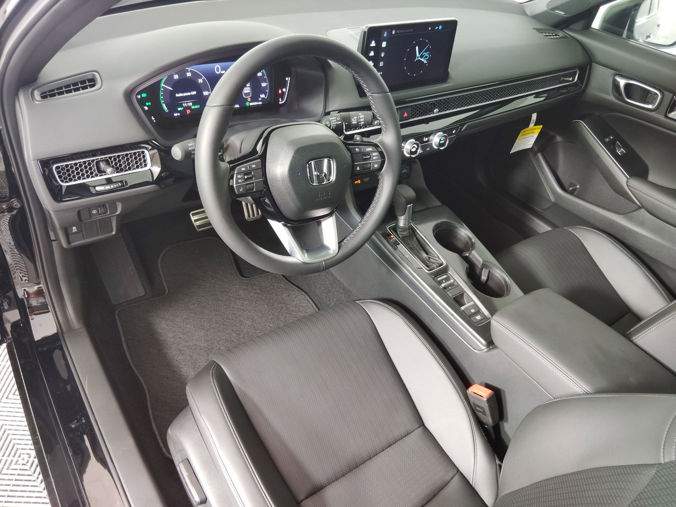 2026 Honda Civic Hybrid Sport Touring Hatchback photo 3